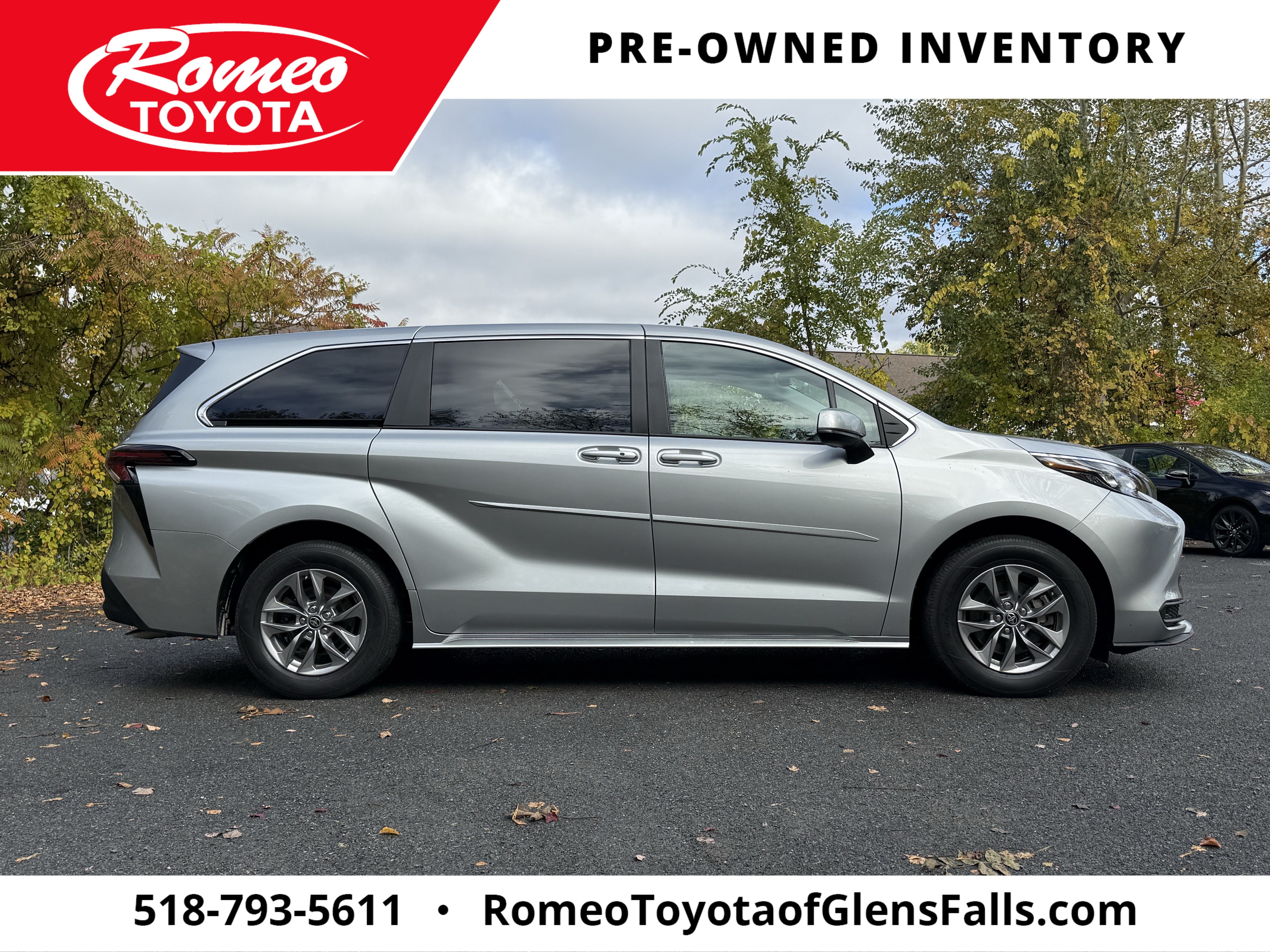 2024 Toyota Sienna LE