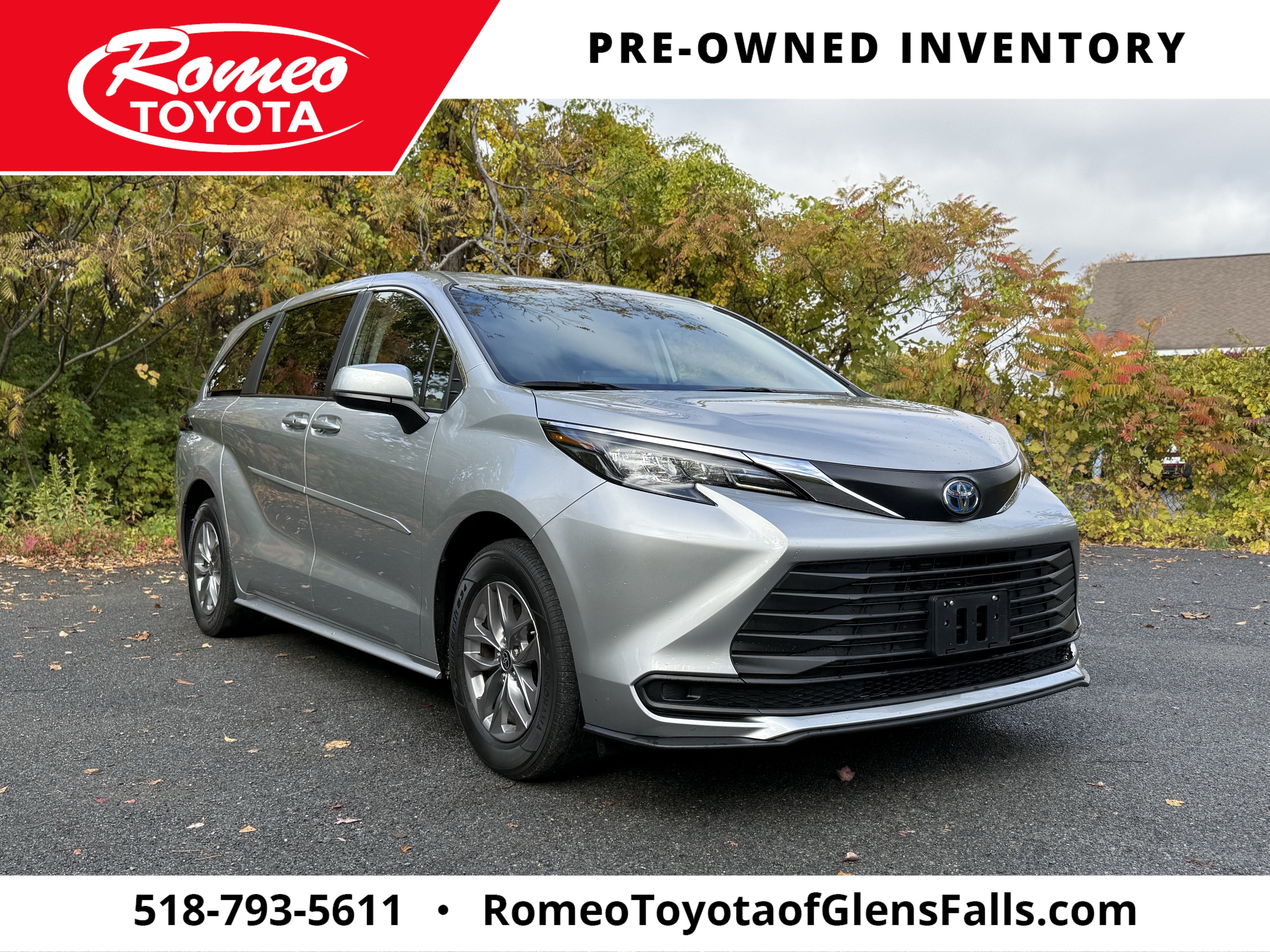 2024 Toyota Sienna LE