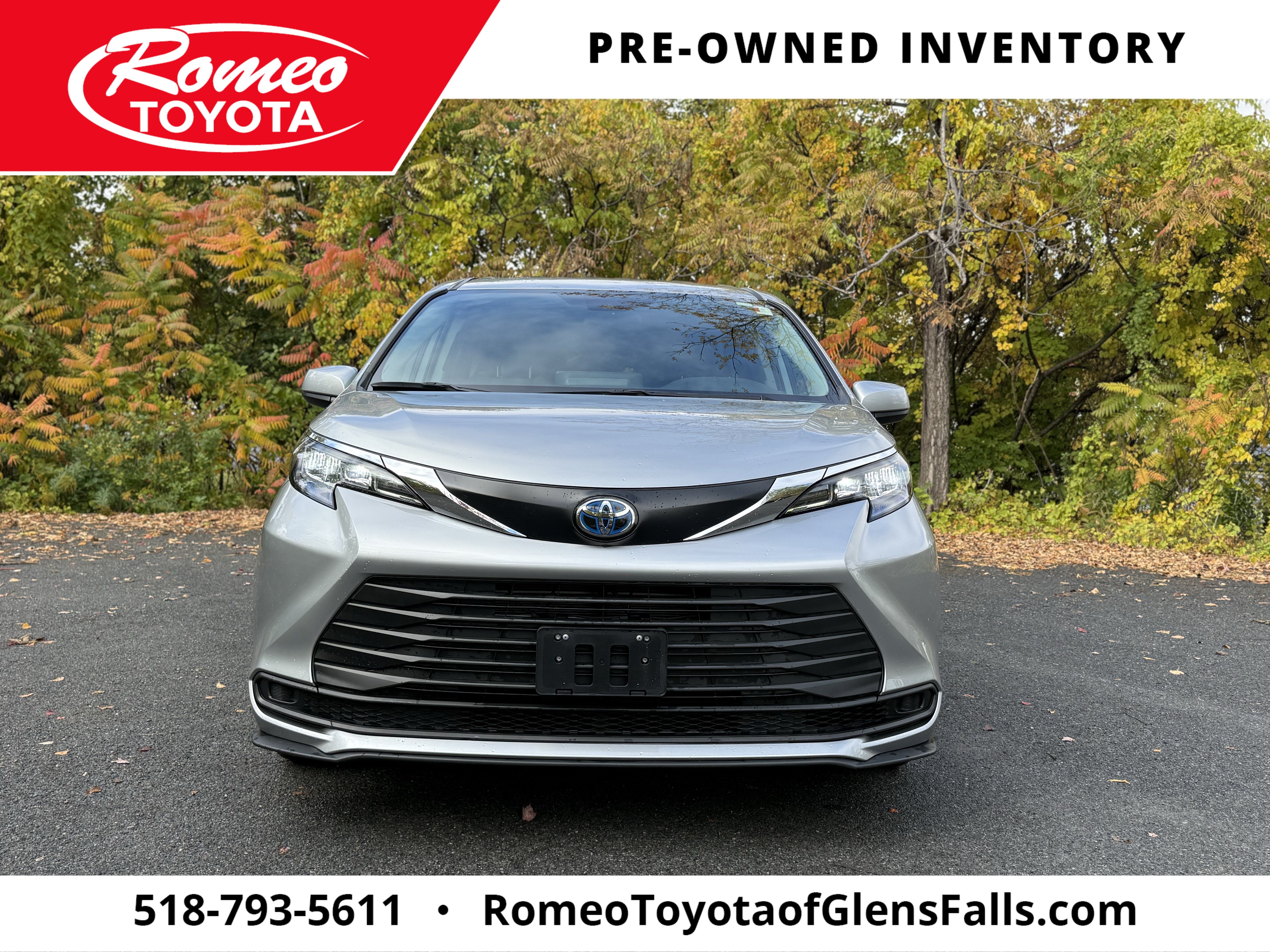 2024 Toyota Sienna LE