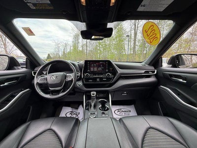 2022 Toyota HIGHLANDER XSE