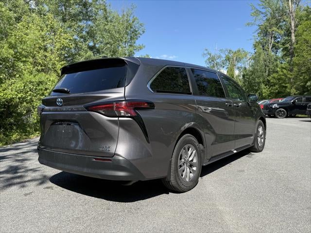2021 Toyota Sienna XLE