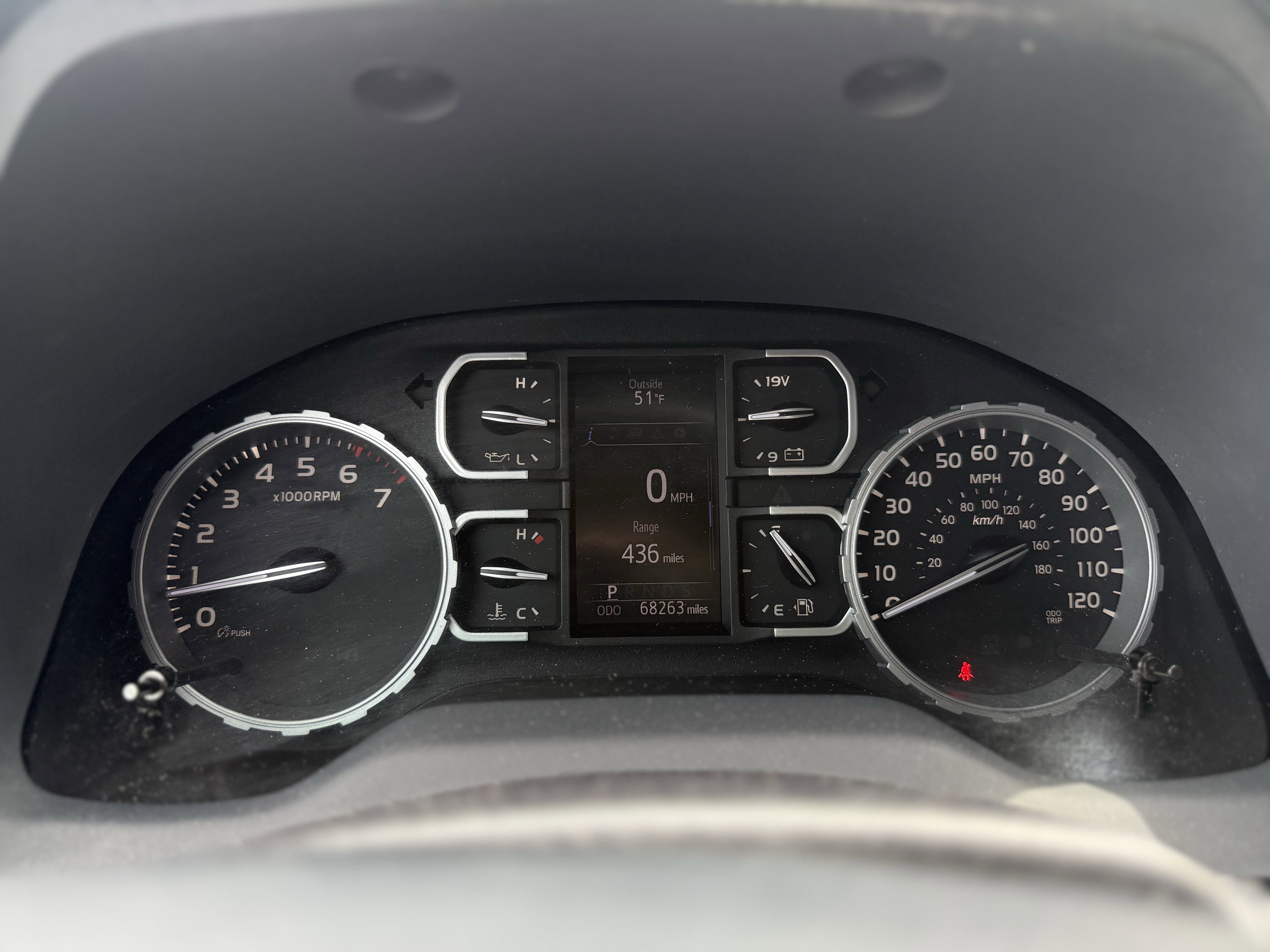 2020 Toyota TUNDRA 4X4 SR5