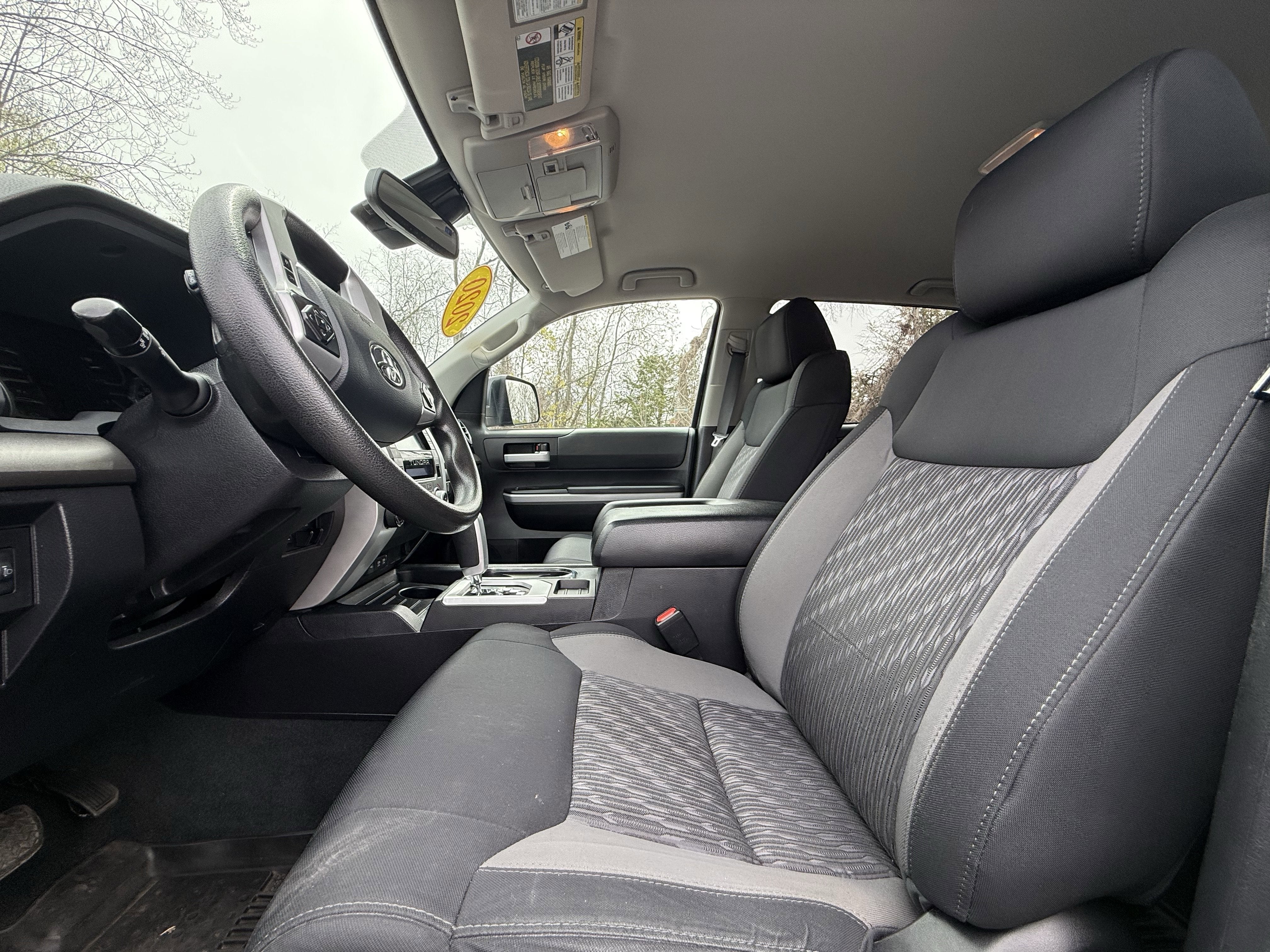 2020 Toyota TUNDRA 4X4 SR5