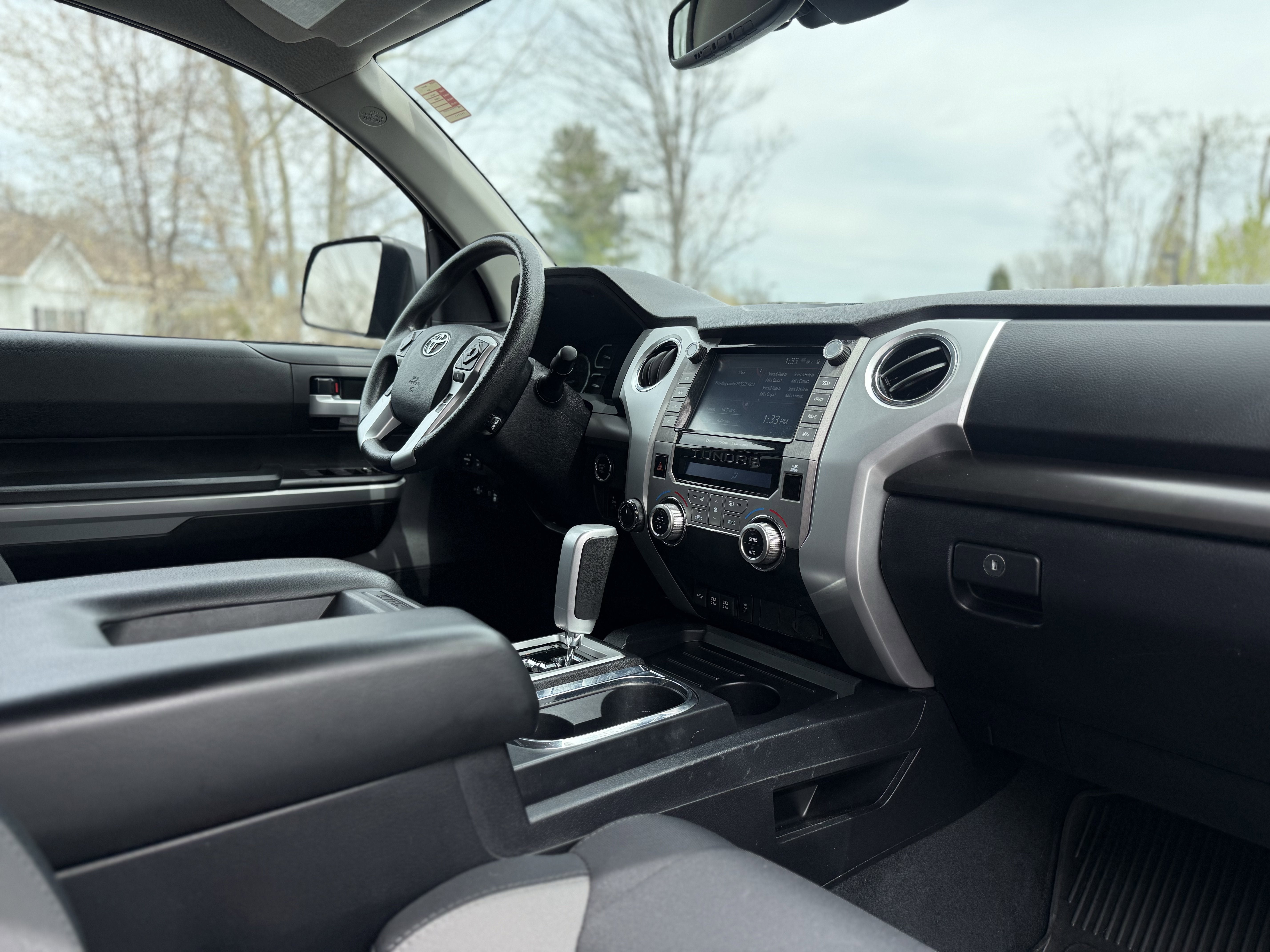 2020 Toyota TUNDRA 4X4 SR5