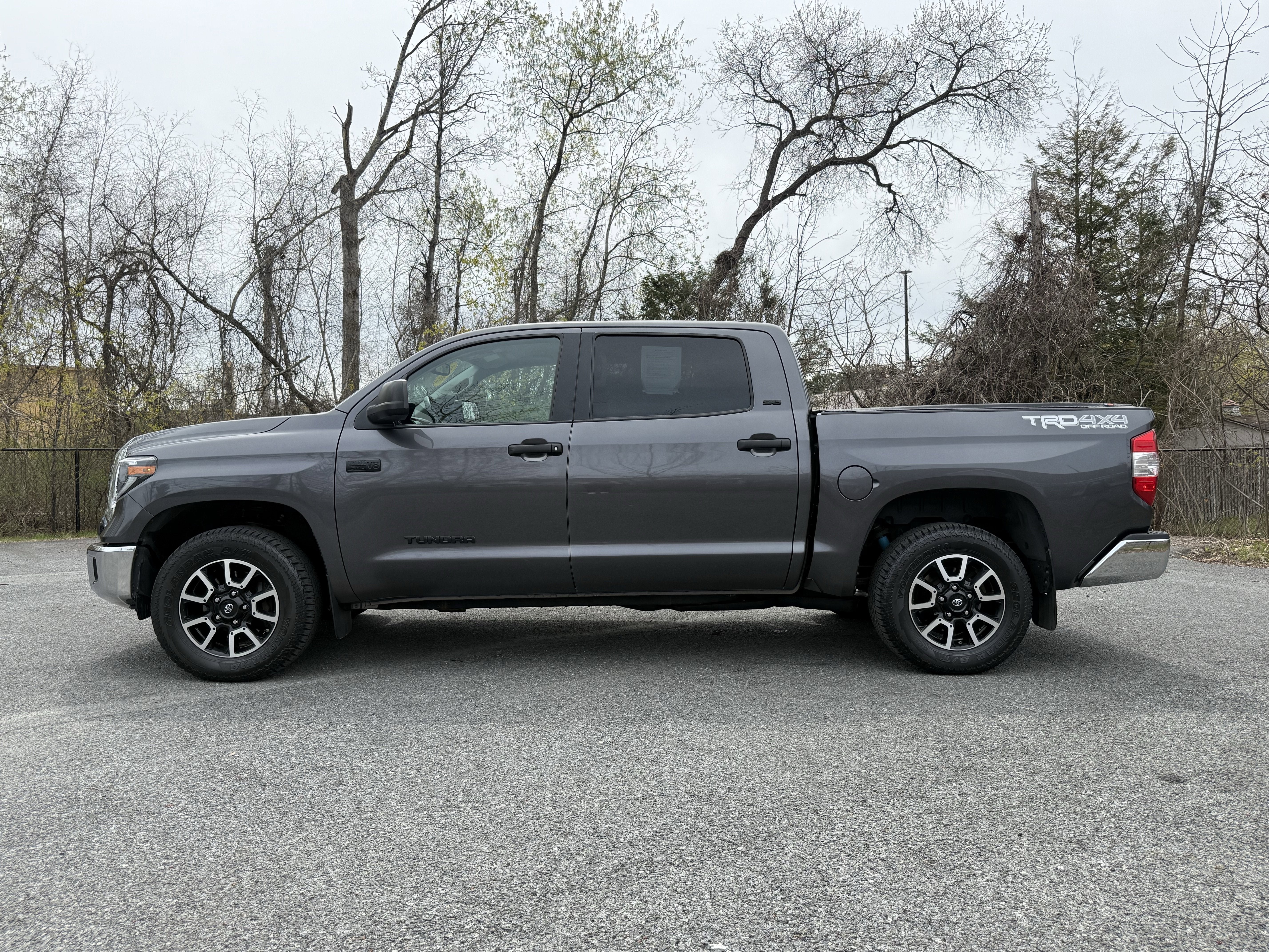 2020 Toyota TUNDRA 4X4 SR5