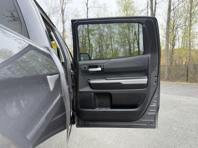 2020 Toyota TUNDRA 4X4 SR5