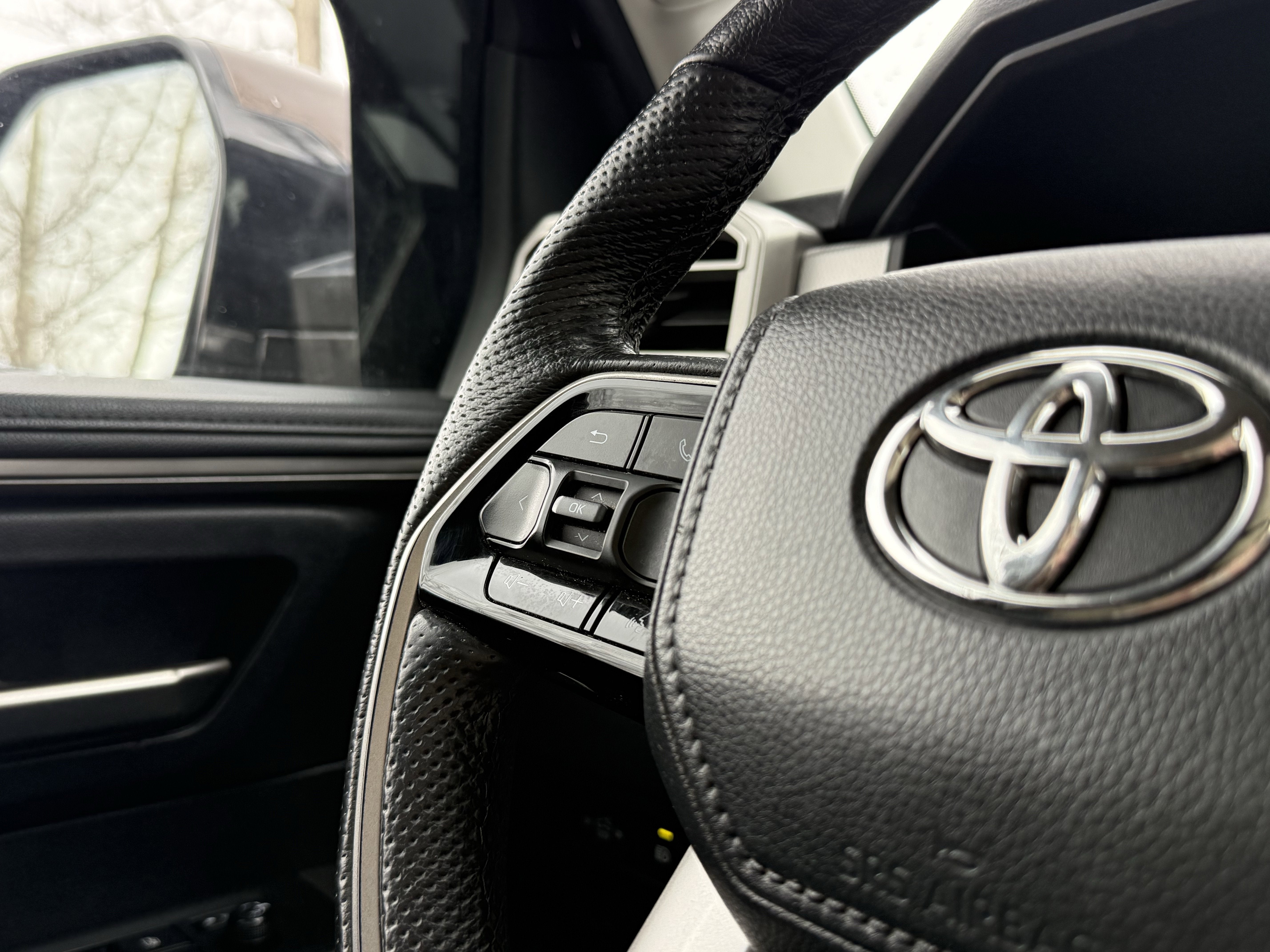 2023 Toyota TUNDRA 4X4 Limited