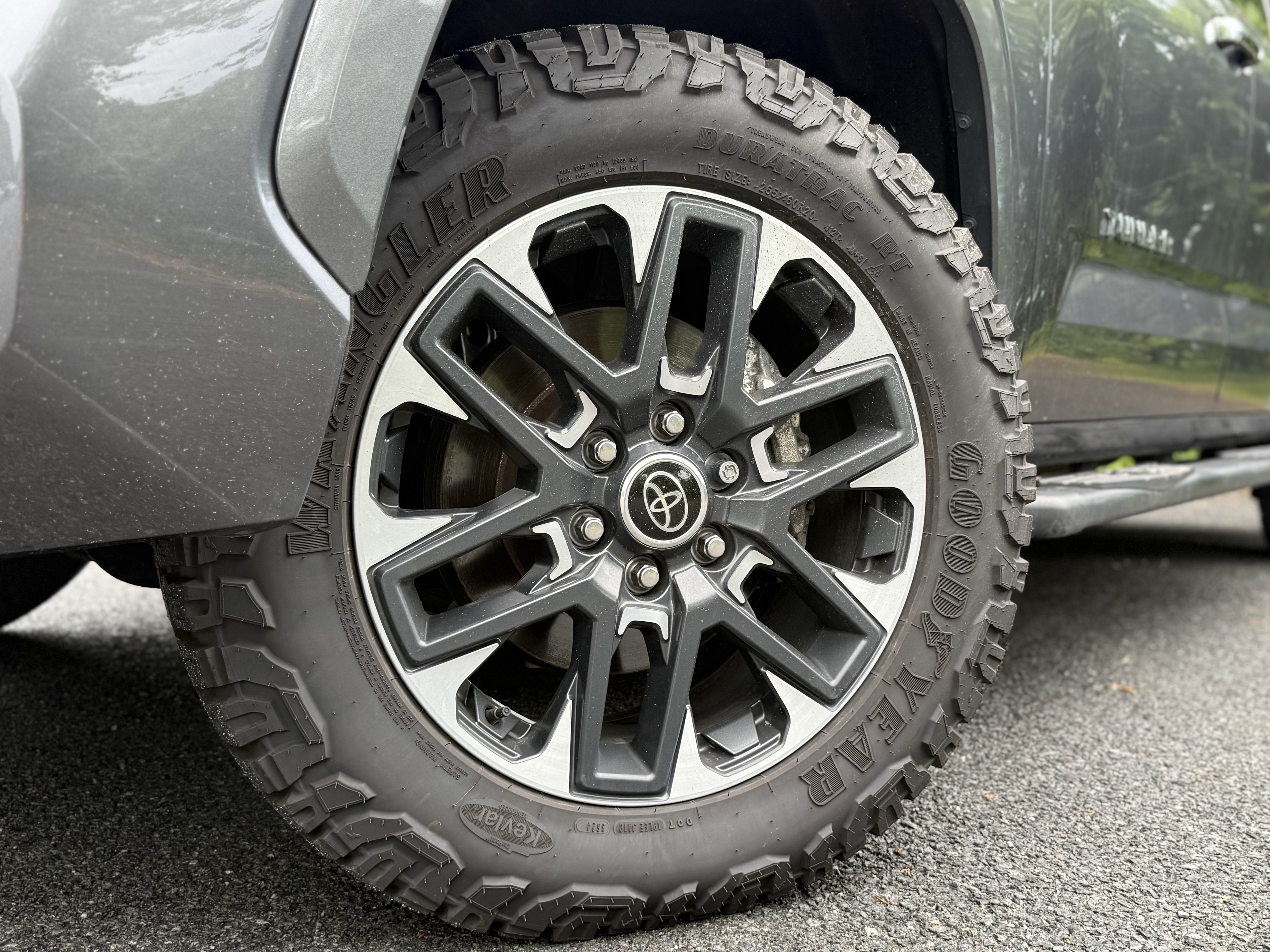 2024 Toyota Tundra i-FORCE MAX Limited Hybrid