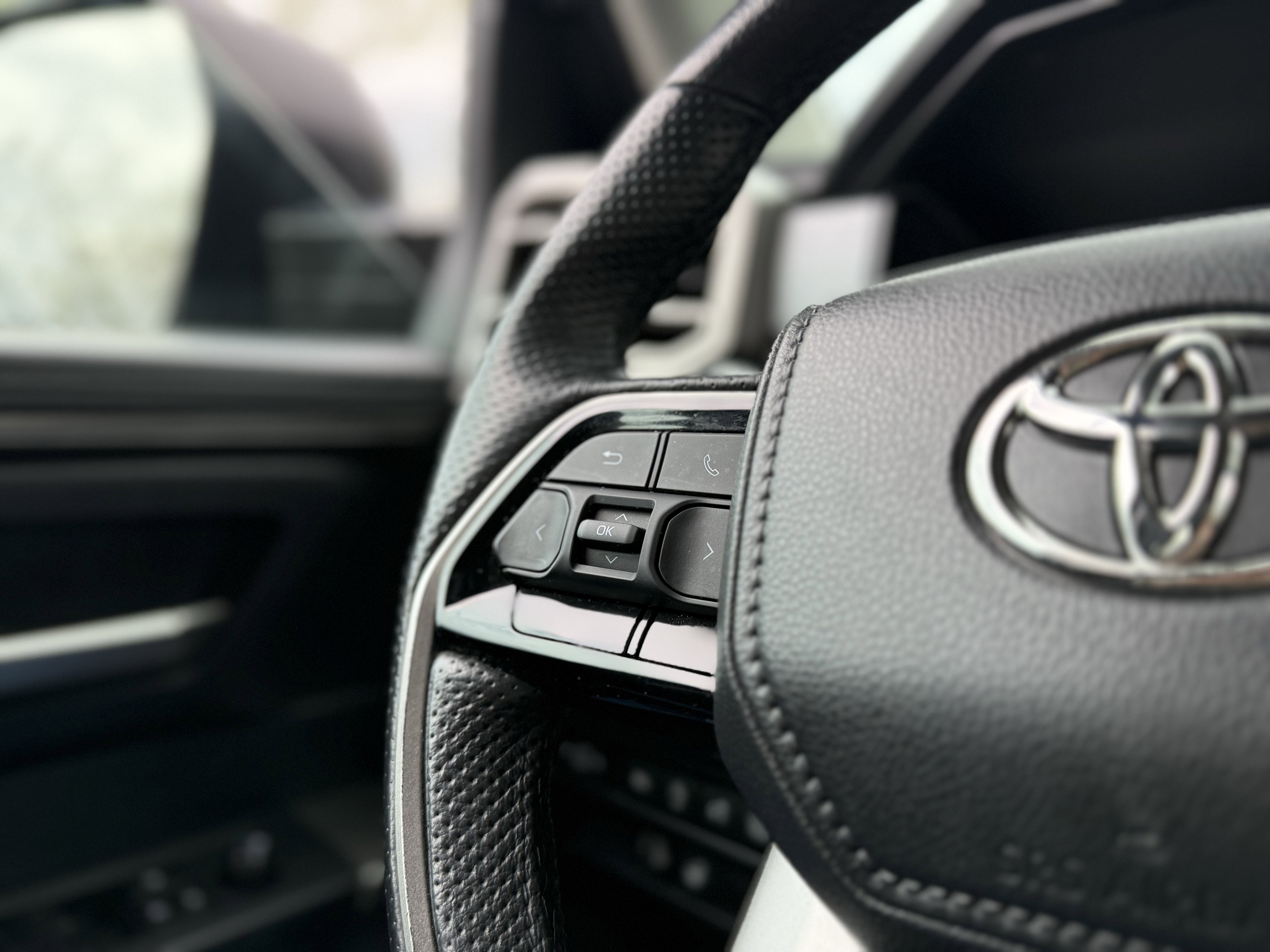 2023 Toyota TUNDRA 4X4 SR5