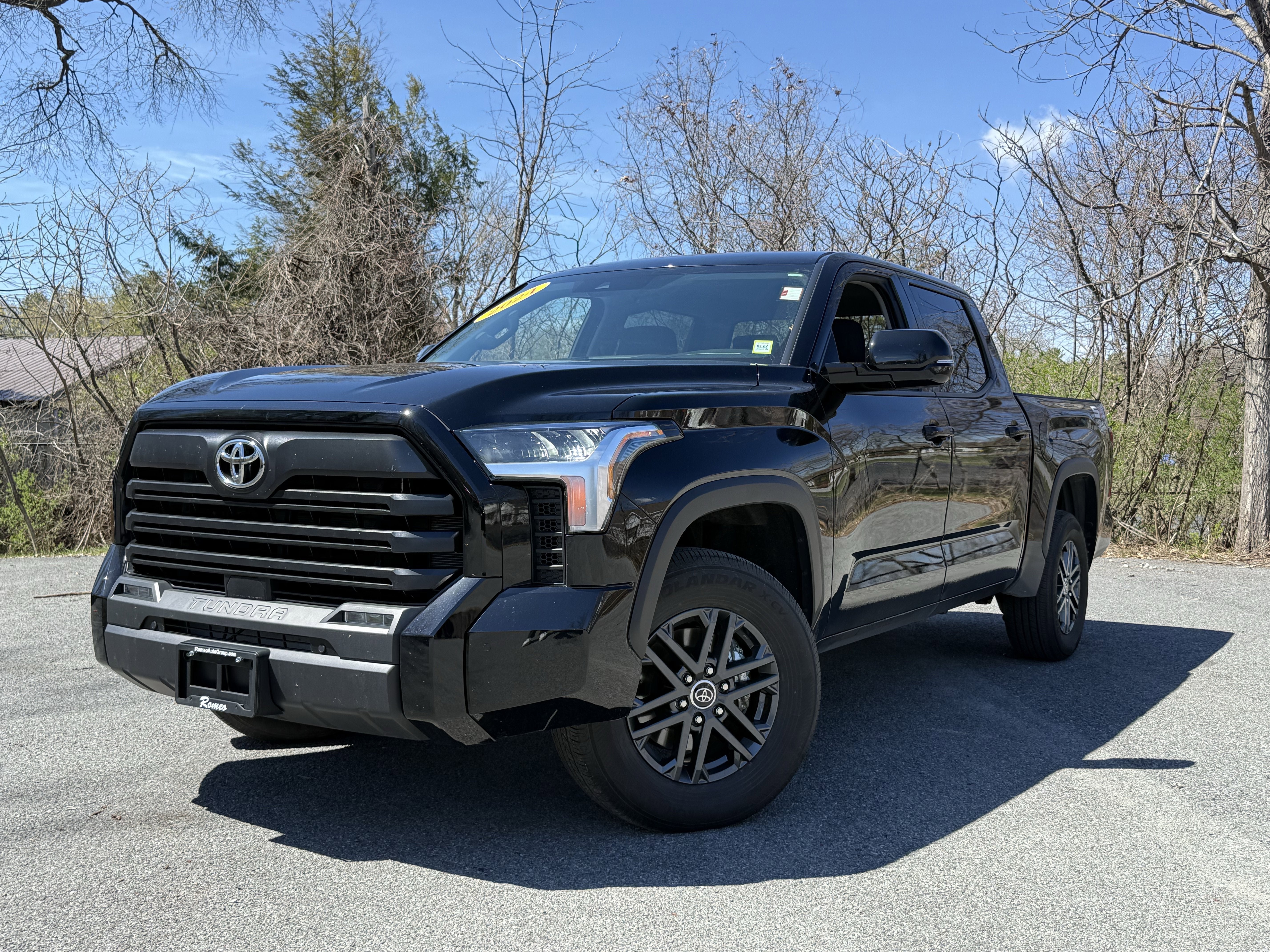 2024 Toyota TUNDRA 4X4 SR5