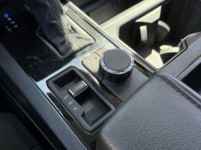 2024 Toyota TUNDRA 4X4 SR5