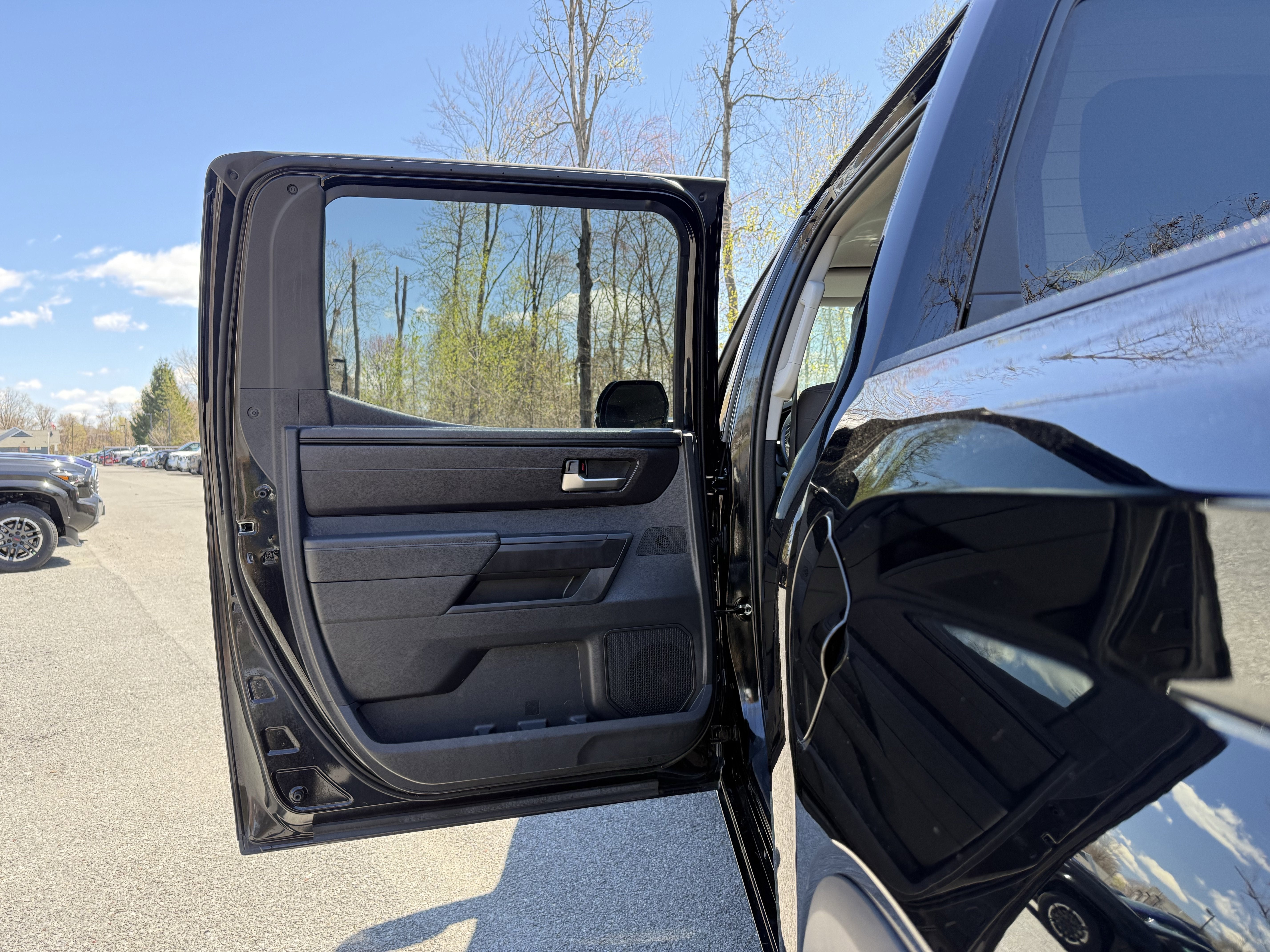 2024 Toyota TUNDRA 4X4 SR5