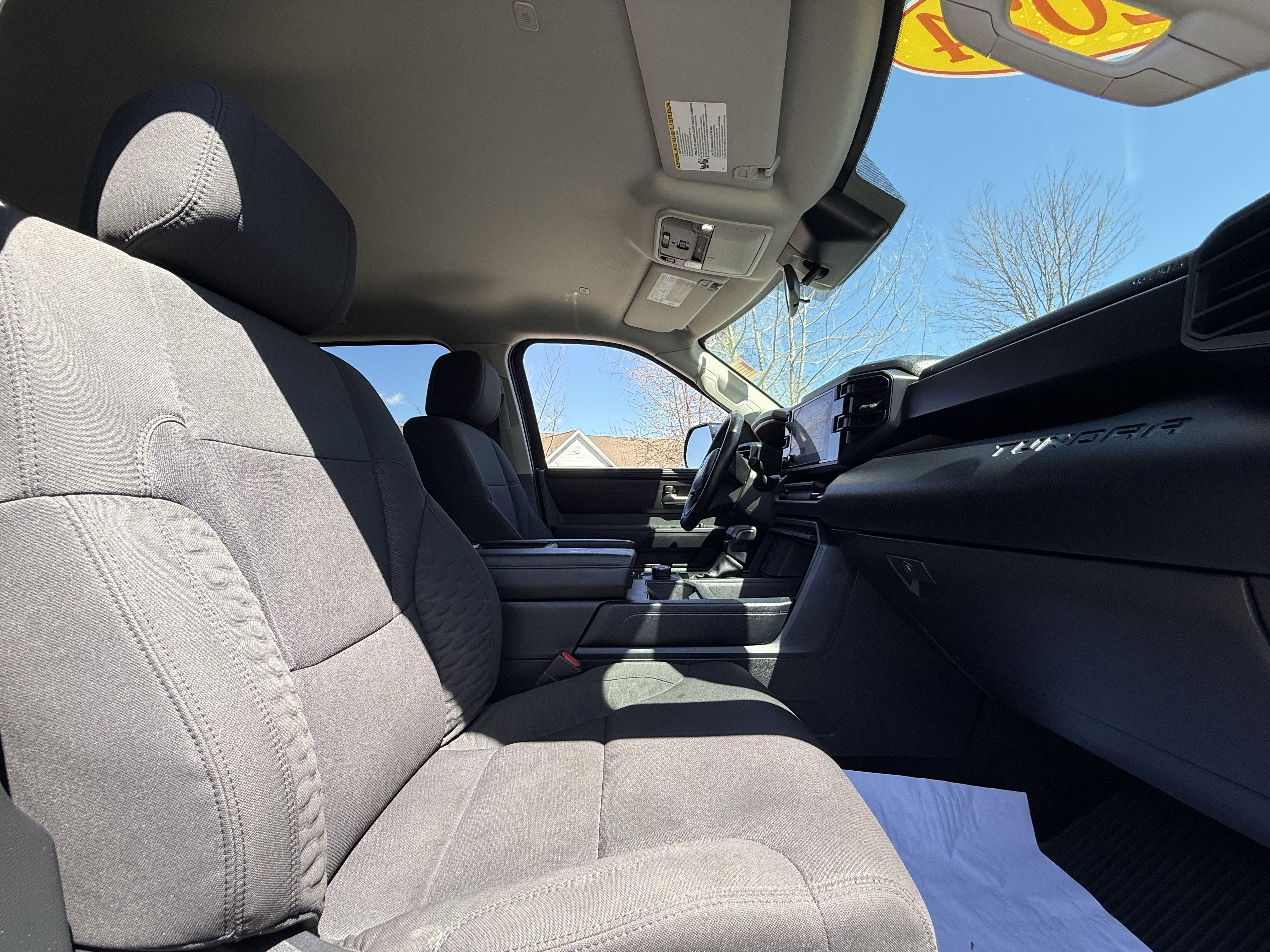 2024 Toyota TUNDRA 4X4 SR5