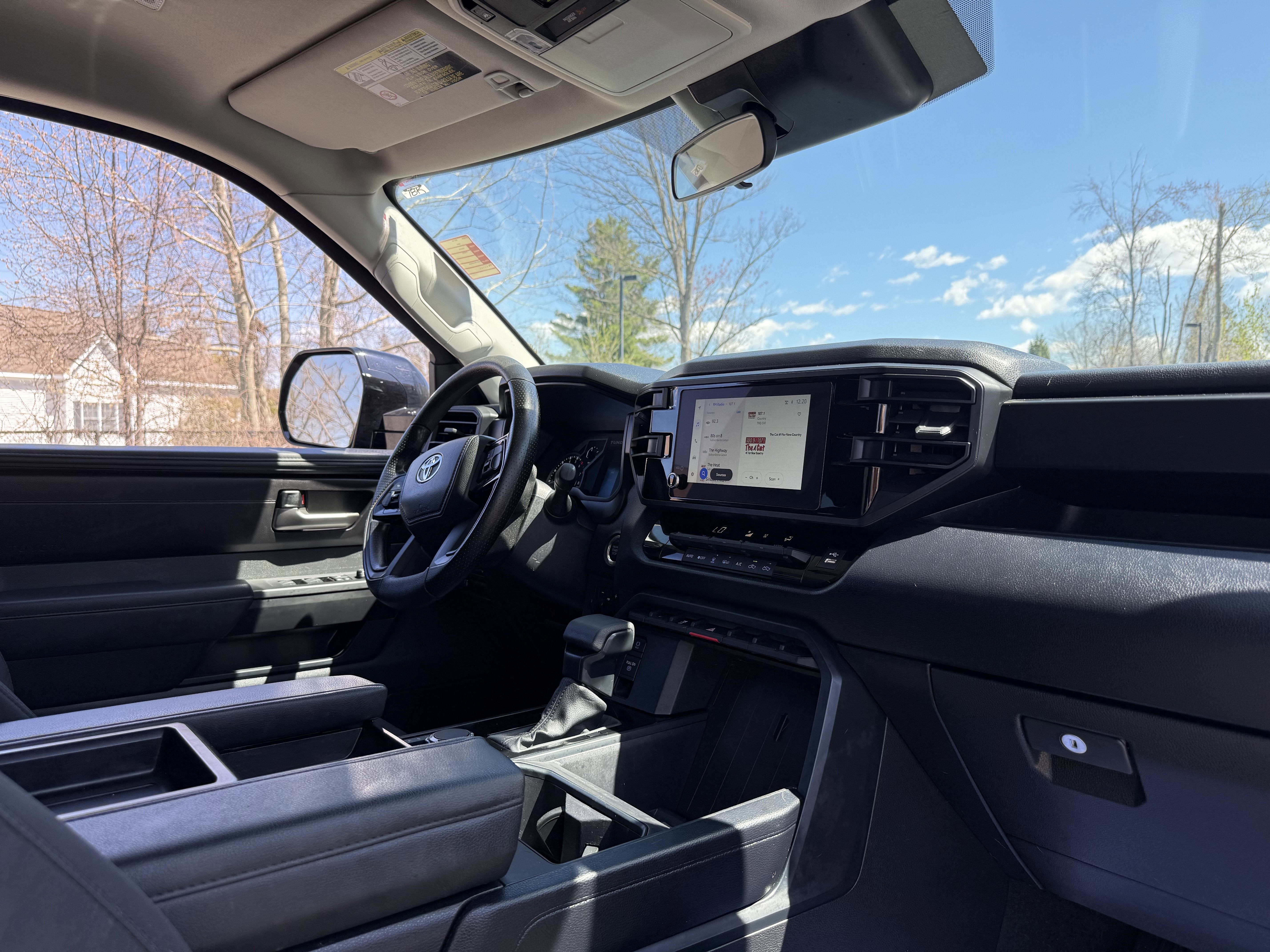 2024 Toyota TUNDRA 4X4 SR5
