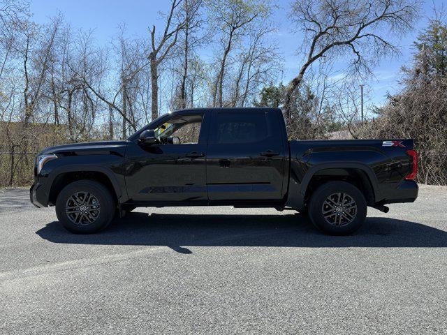 2024 Toyota TUNDRA 4X4 SR5