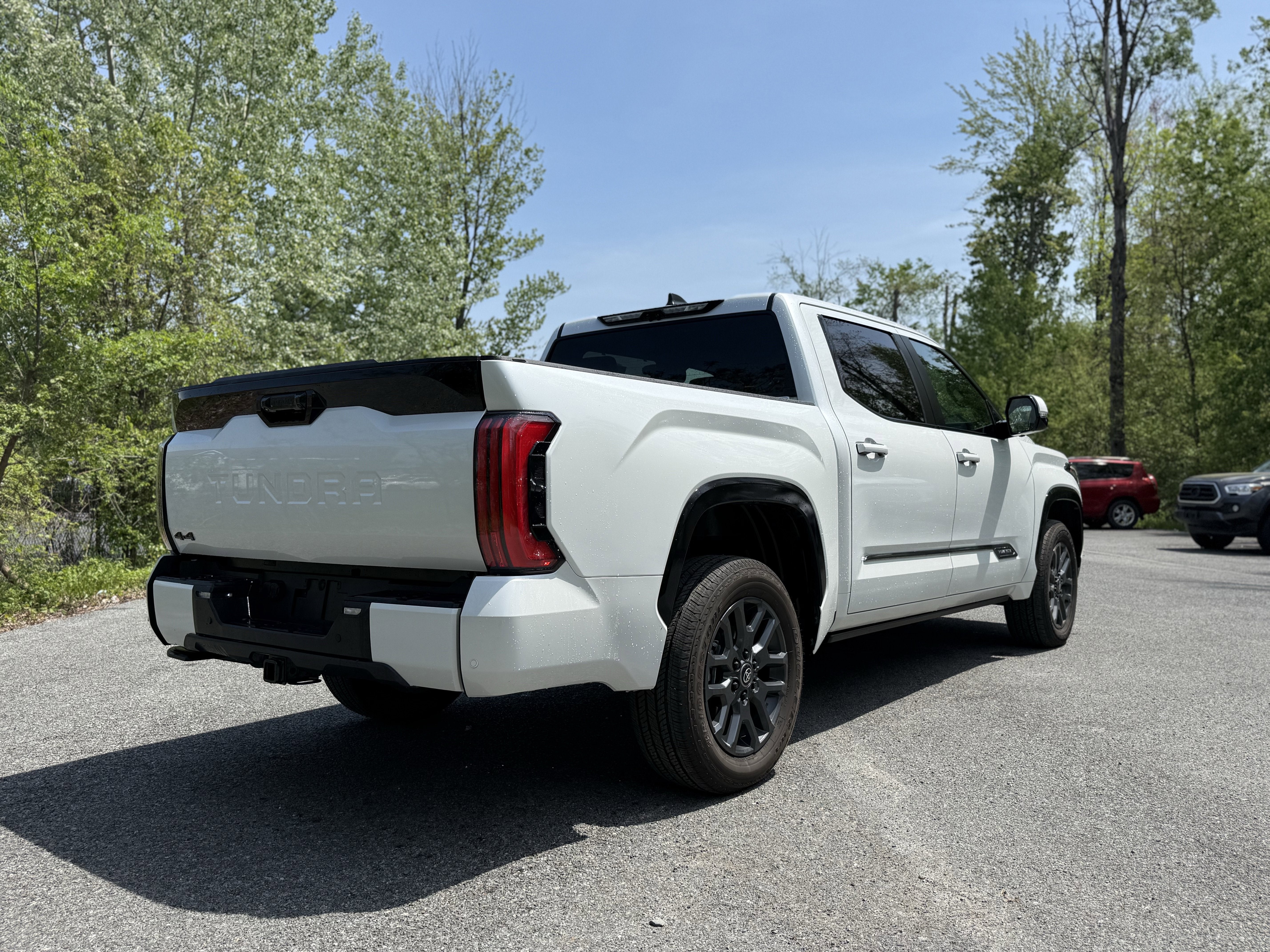 2026 Toyota TUNDRA 4X4 Platinum