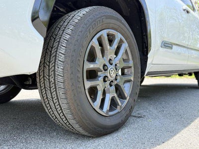 2026 Toyota TUNDRA 4X4 Platinum