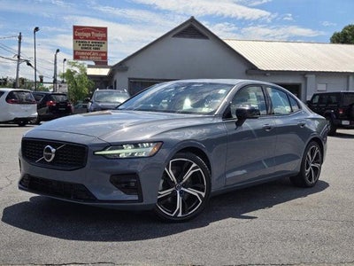 2024 Volvo S60 Core Dark Theme