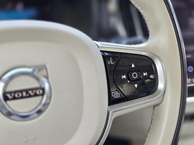 2024 Volvo S60 Core Dark Theme