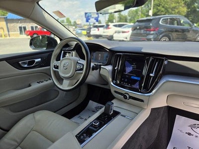 2024 Volvo S60 Core Dark Theme