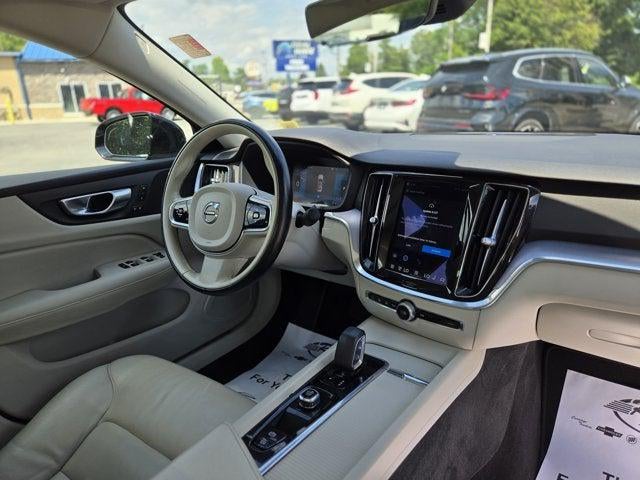 2024 Volvo S60 Core Dark Theme