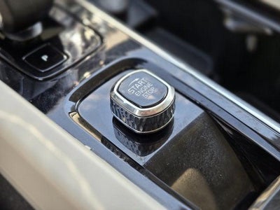 2024 Volvo S60 Core Dark Theme