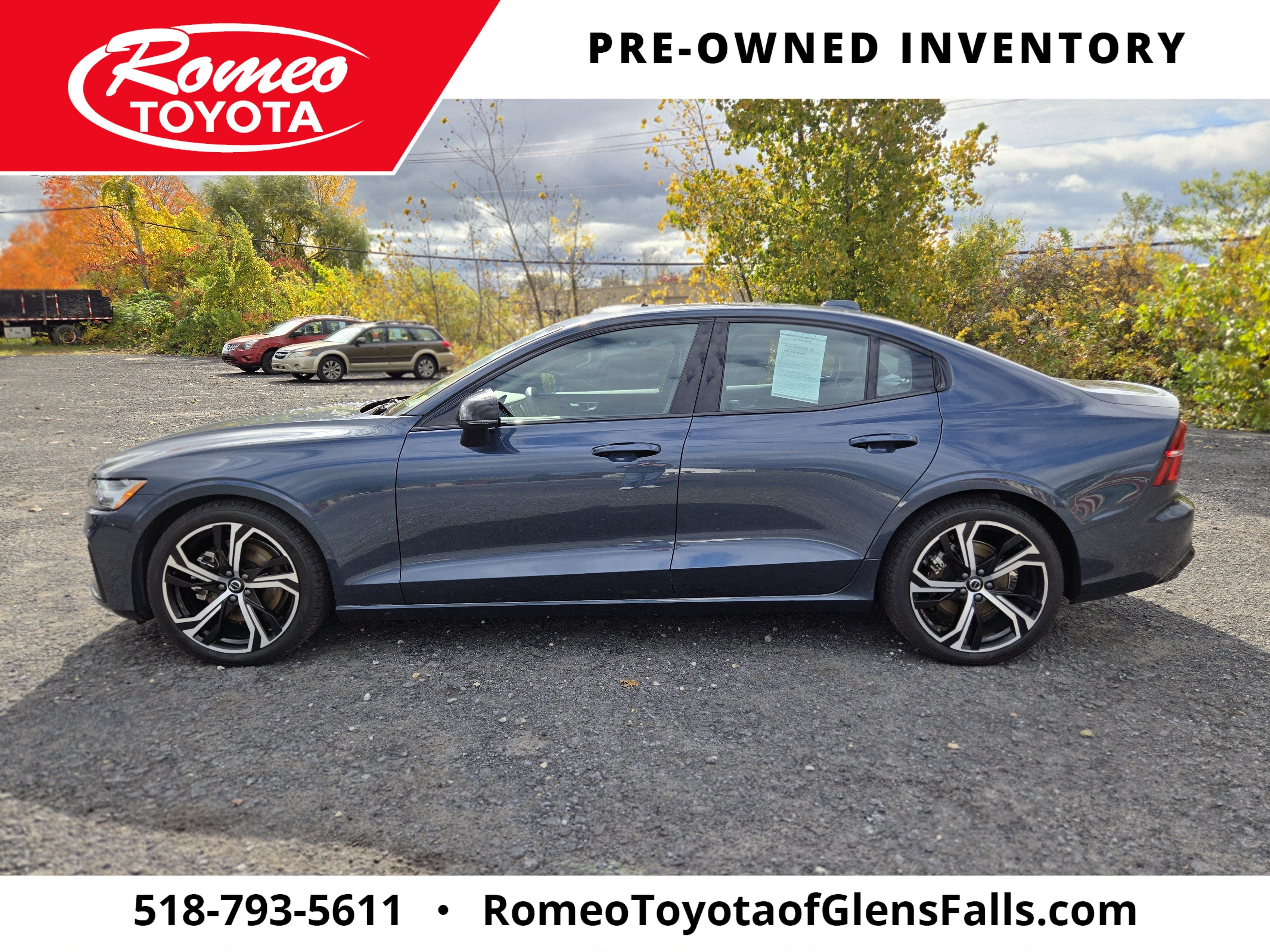 2024 Volvo S60 Core Dark Theme