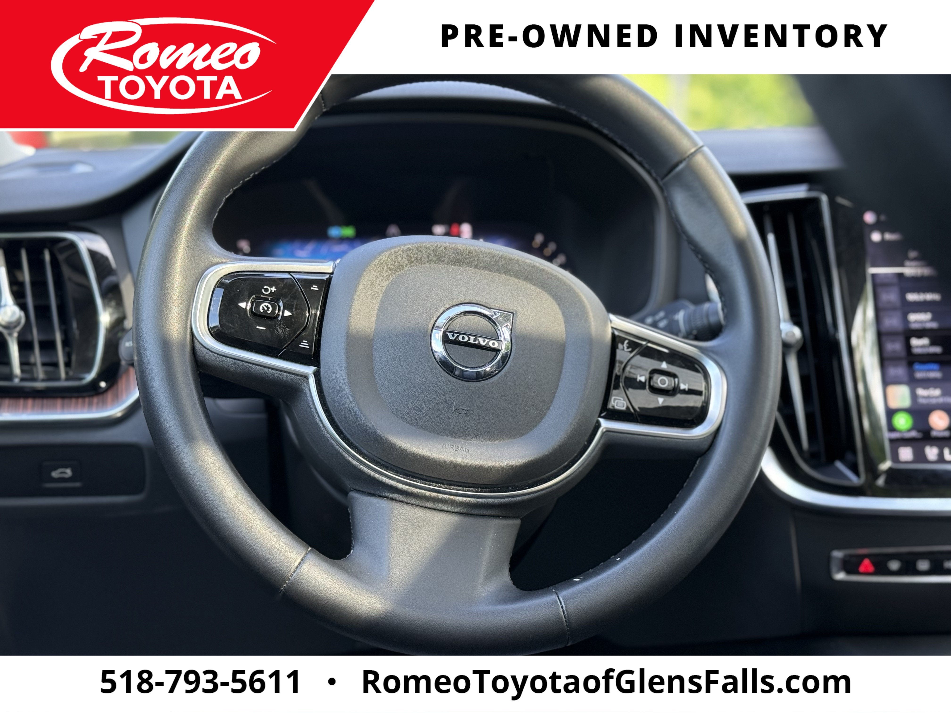 2024 Volvo S60 Plus Dark Theme