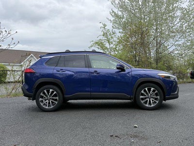 2023 Toyota Corolla Cross XLE
