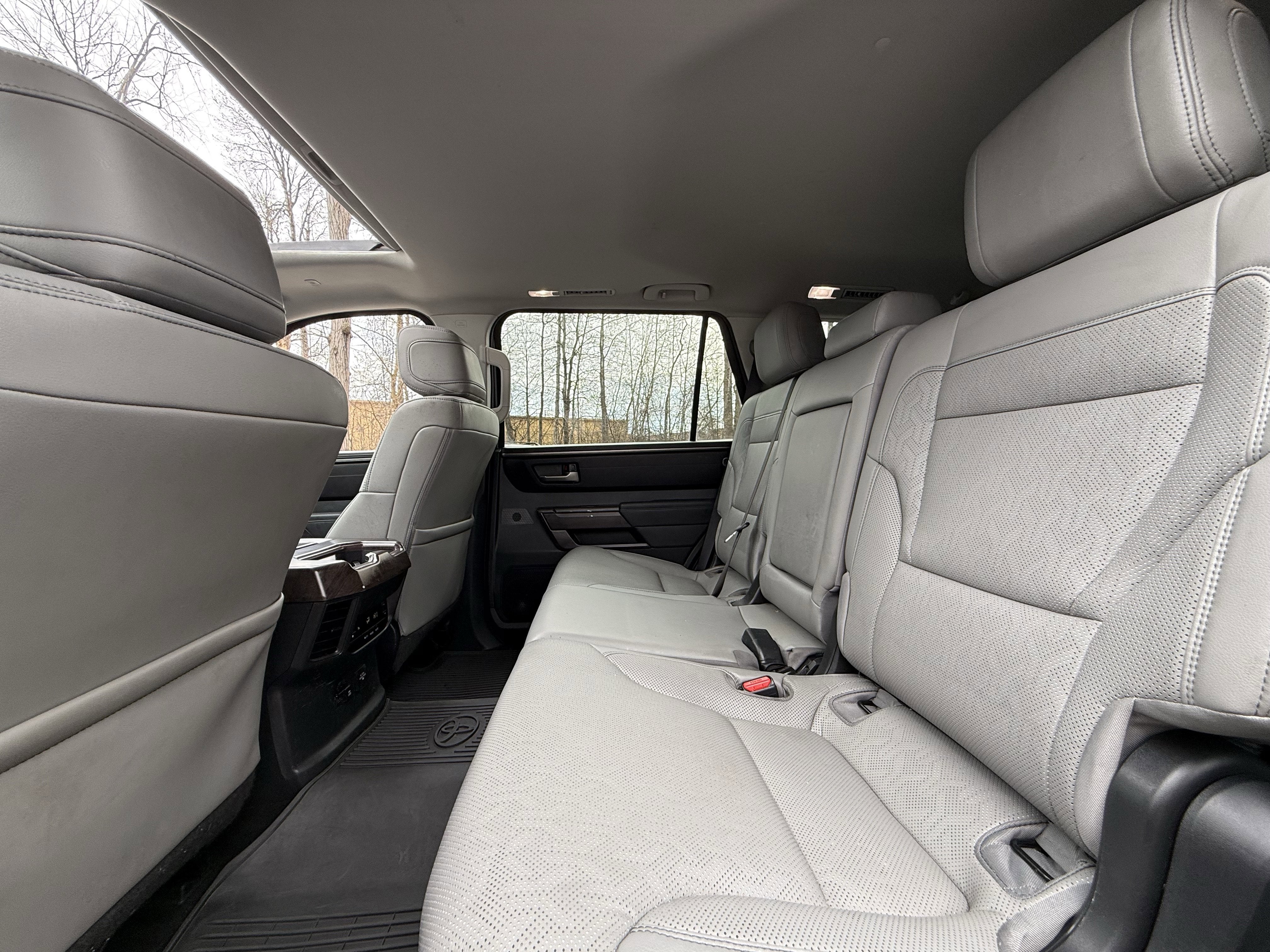 2024 Toyota SEQUOIA 4WD SR5