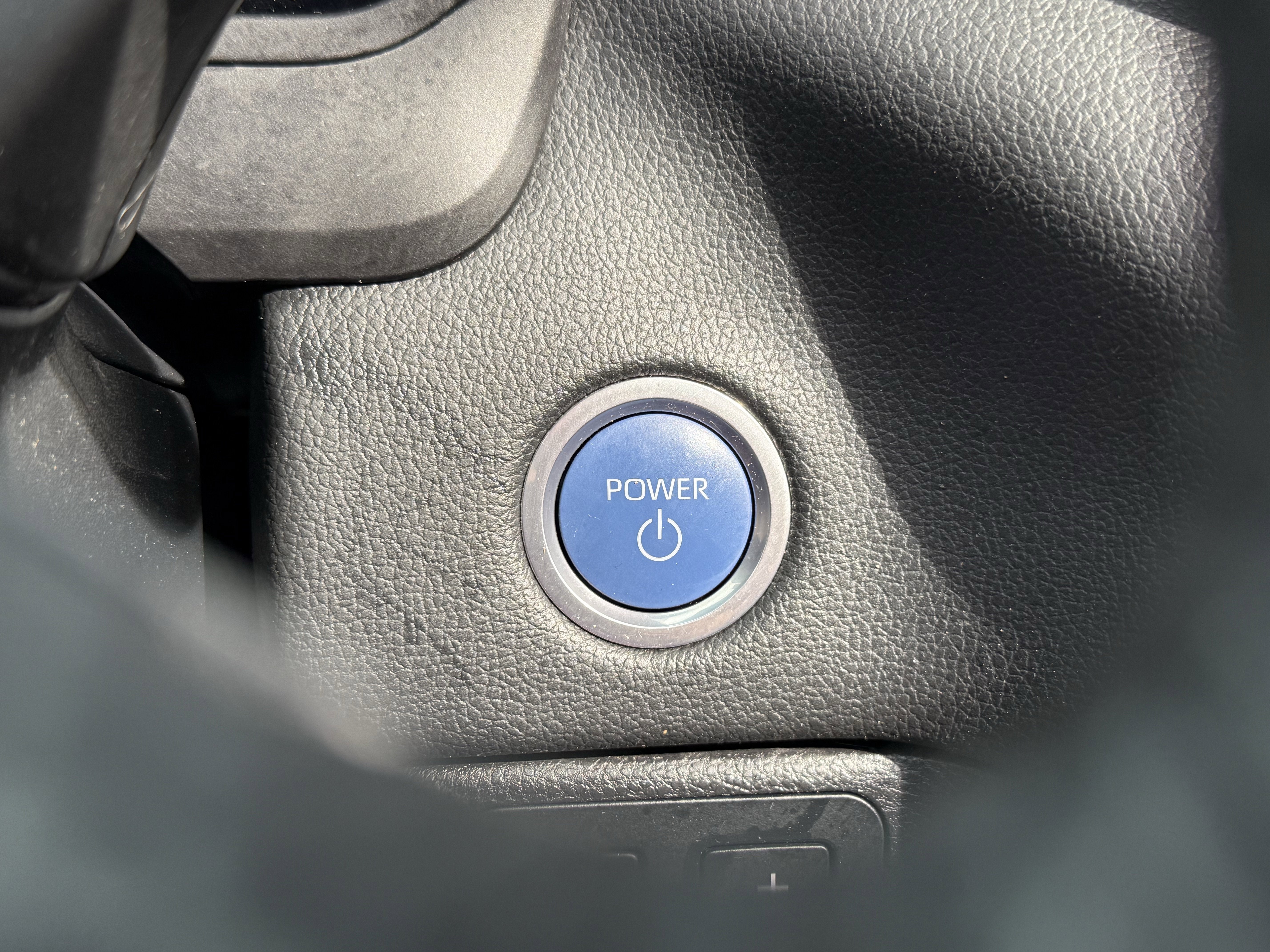 2024 Toyota SEQUOIA 4WD SR5