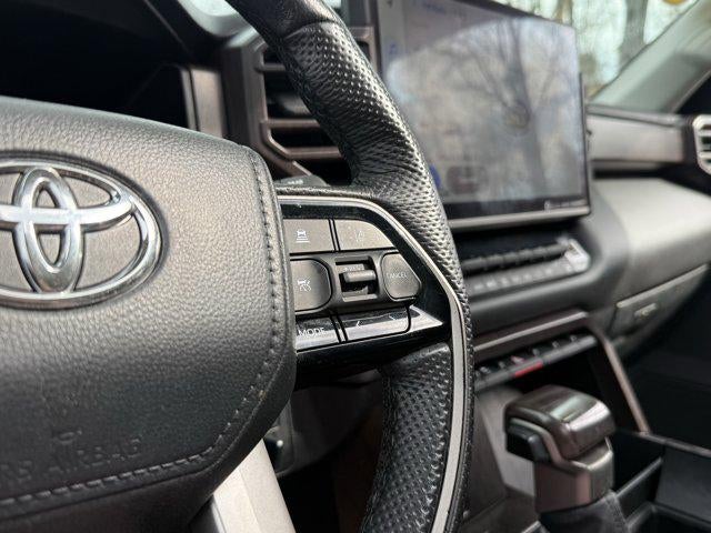 2024 Toyota SEQUOIA 4WD SR5