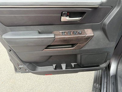 2024 Toyota SEQUOIA 4WD SR5