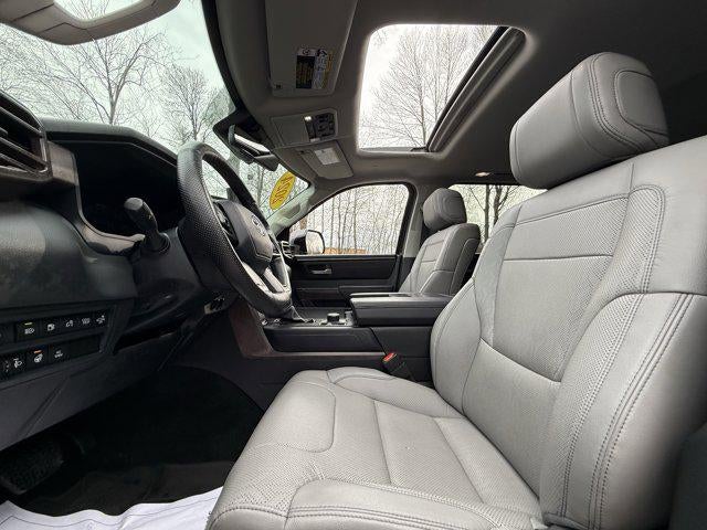 2024 Toyota SEQUOIA 4WD SR5