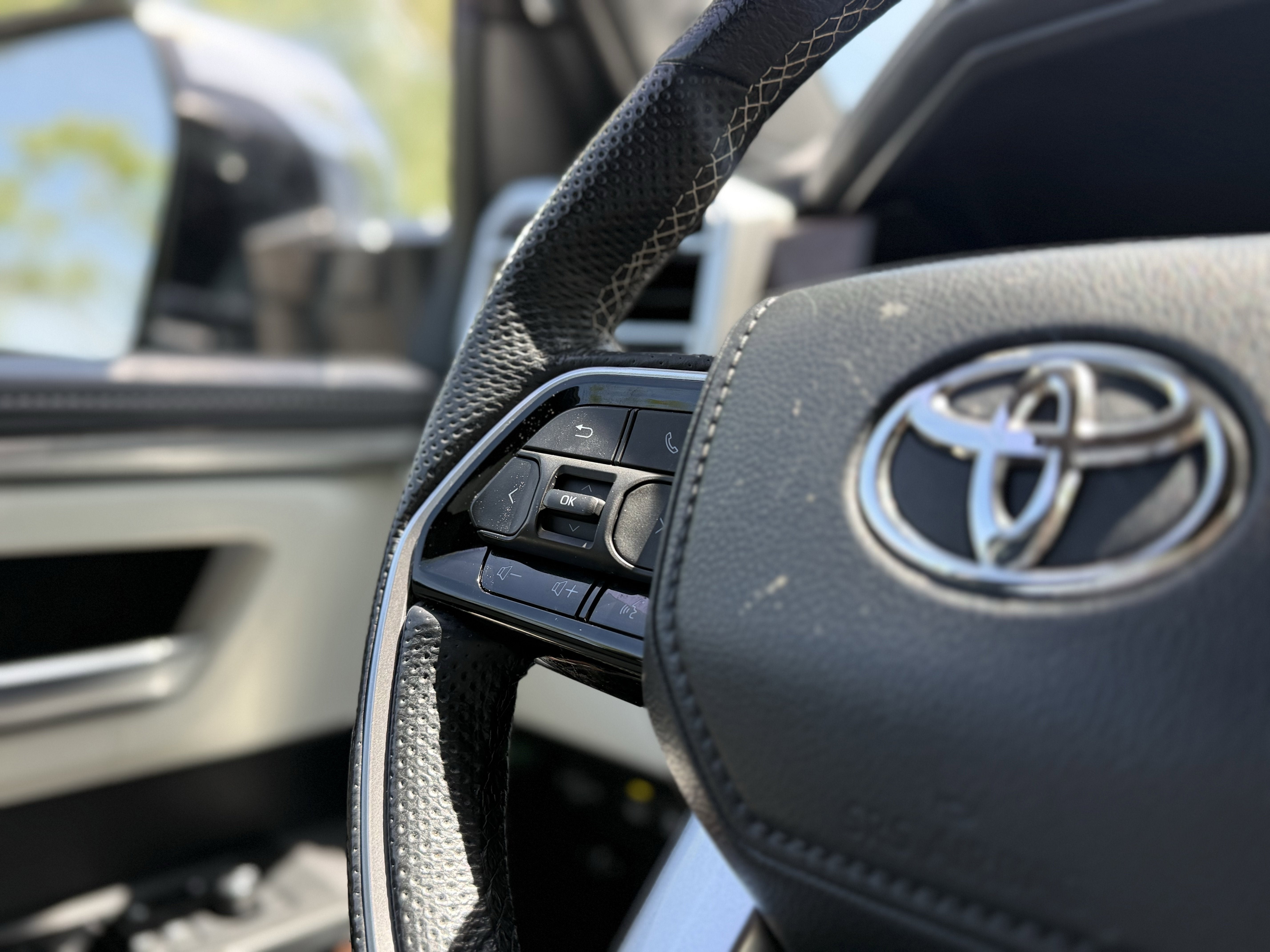 2024 Toyota SEQUOIA 4WD Capstone