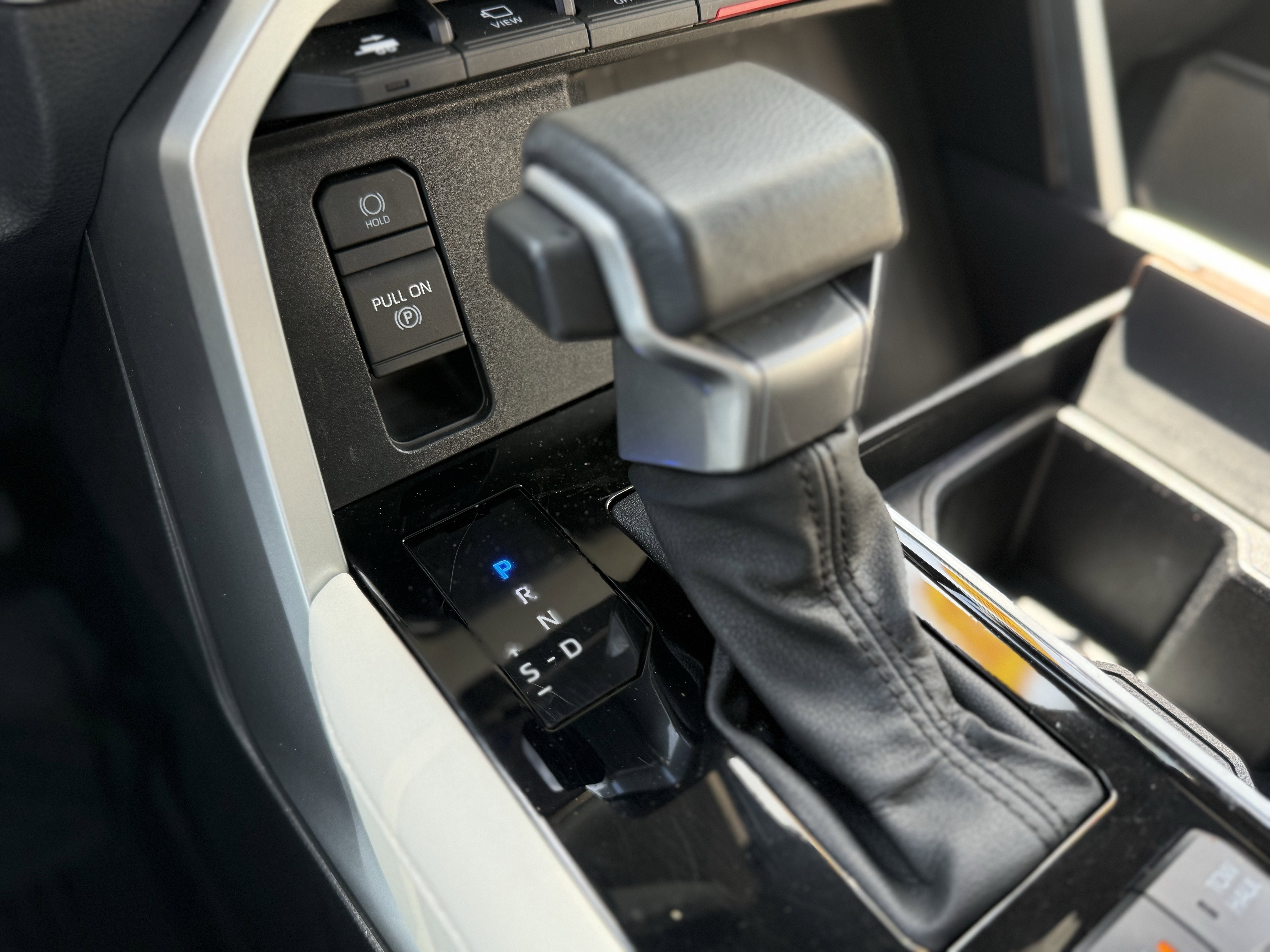 2024 Toyota SEQUOIA 4WD Capstone