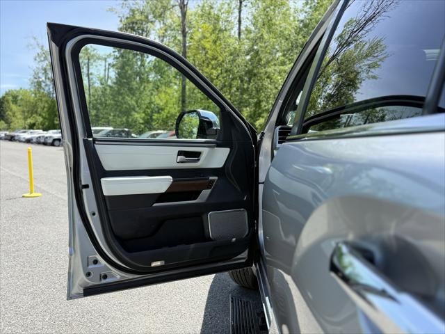 2024 Toyota SEQUOIA 4WD Capstone