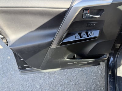 2016 Toyota RAV4 HYBRID Limited