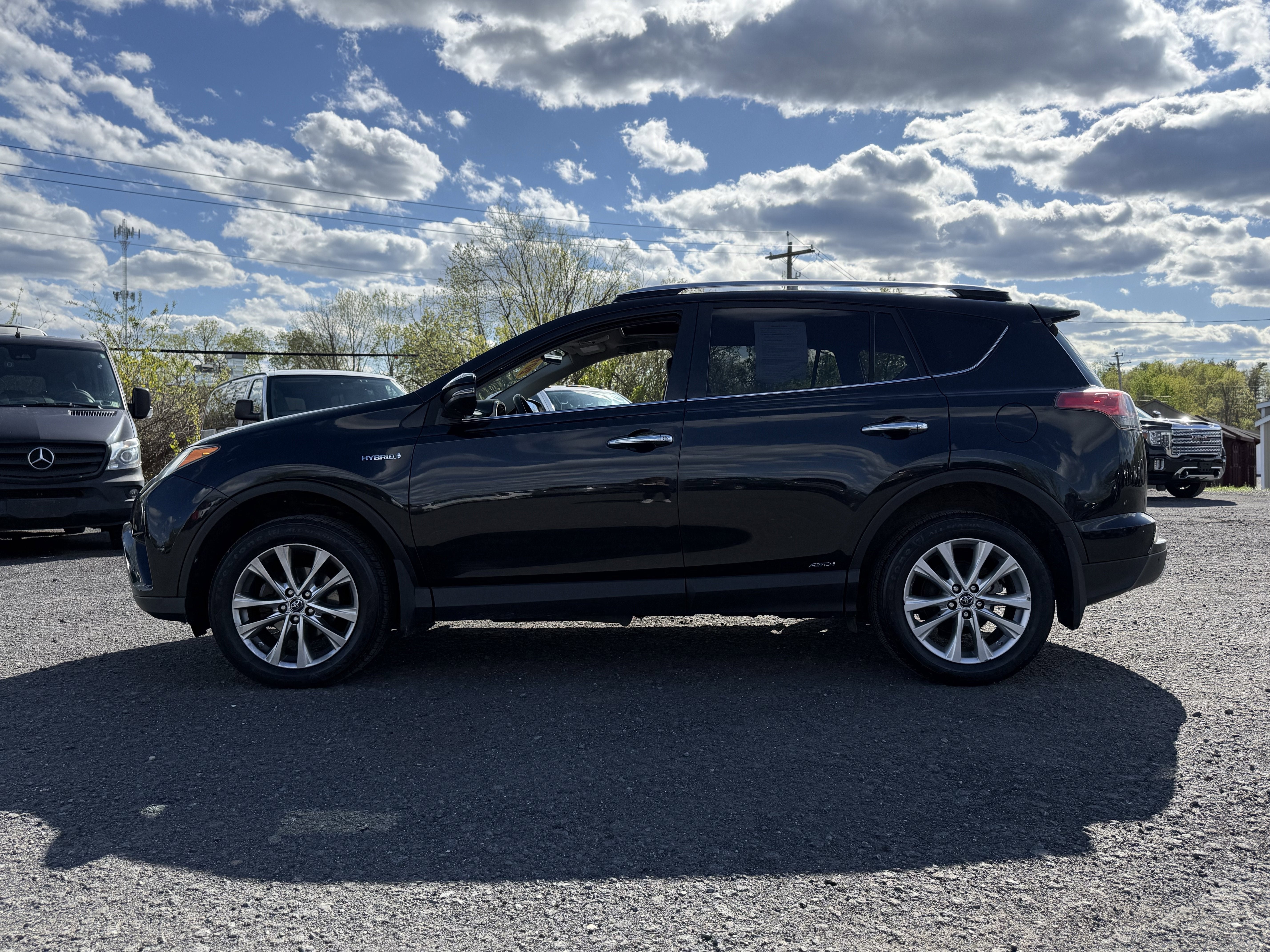 2016 Toyota RAV4 HYBRID Limited
