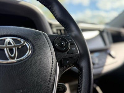 2016 Toyota RAV4 HYBRID Limited
