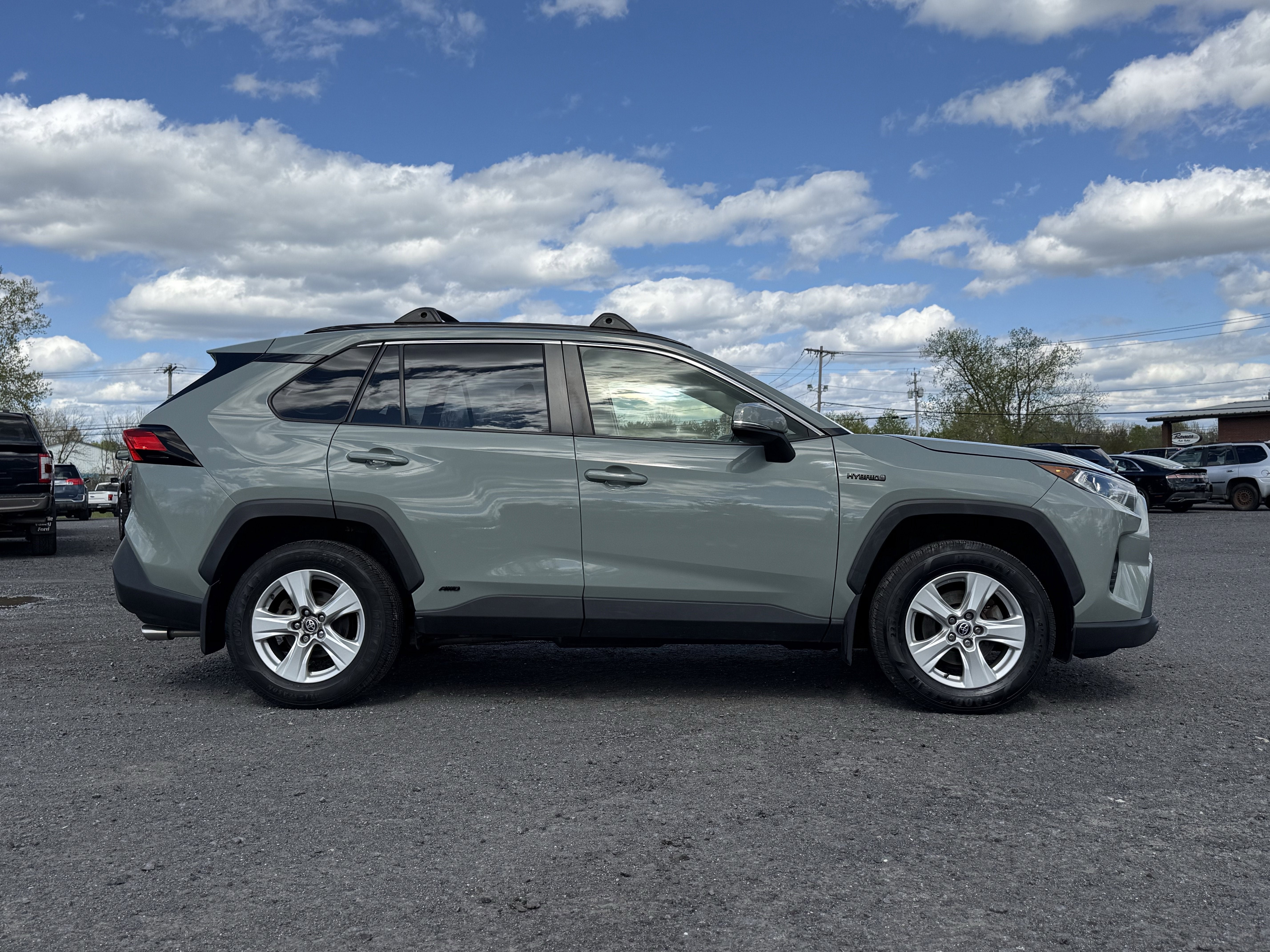2020 Toyota RAV4 HYBRID Hybrid XLE