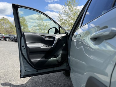 2020 Toyota RAV4 HYBRID Hybrid XLE