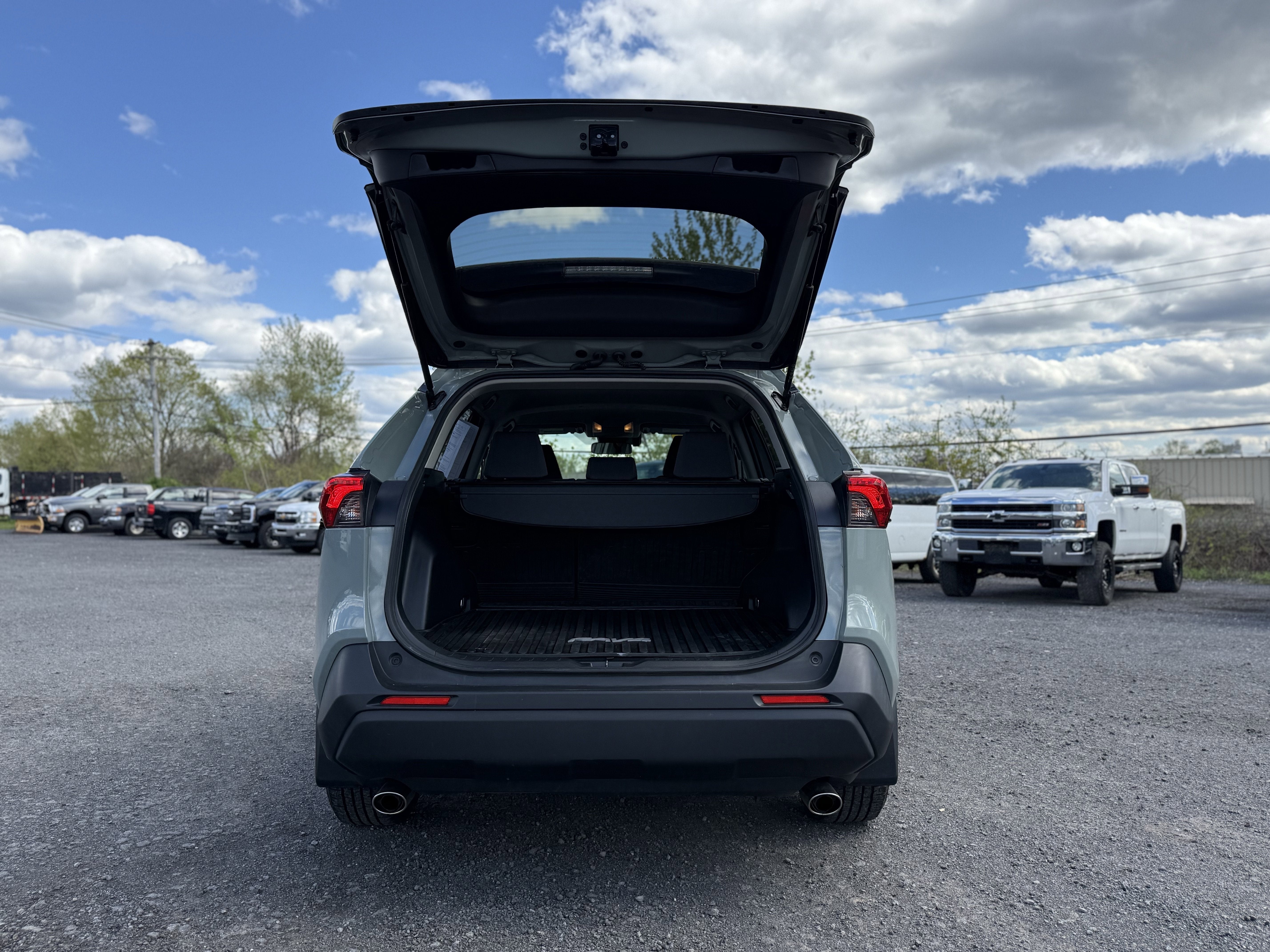2020 Toyota RAV4 HYBRID Hybrid XLE