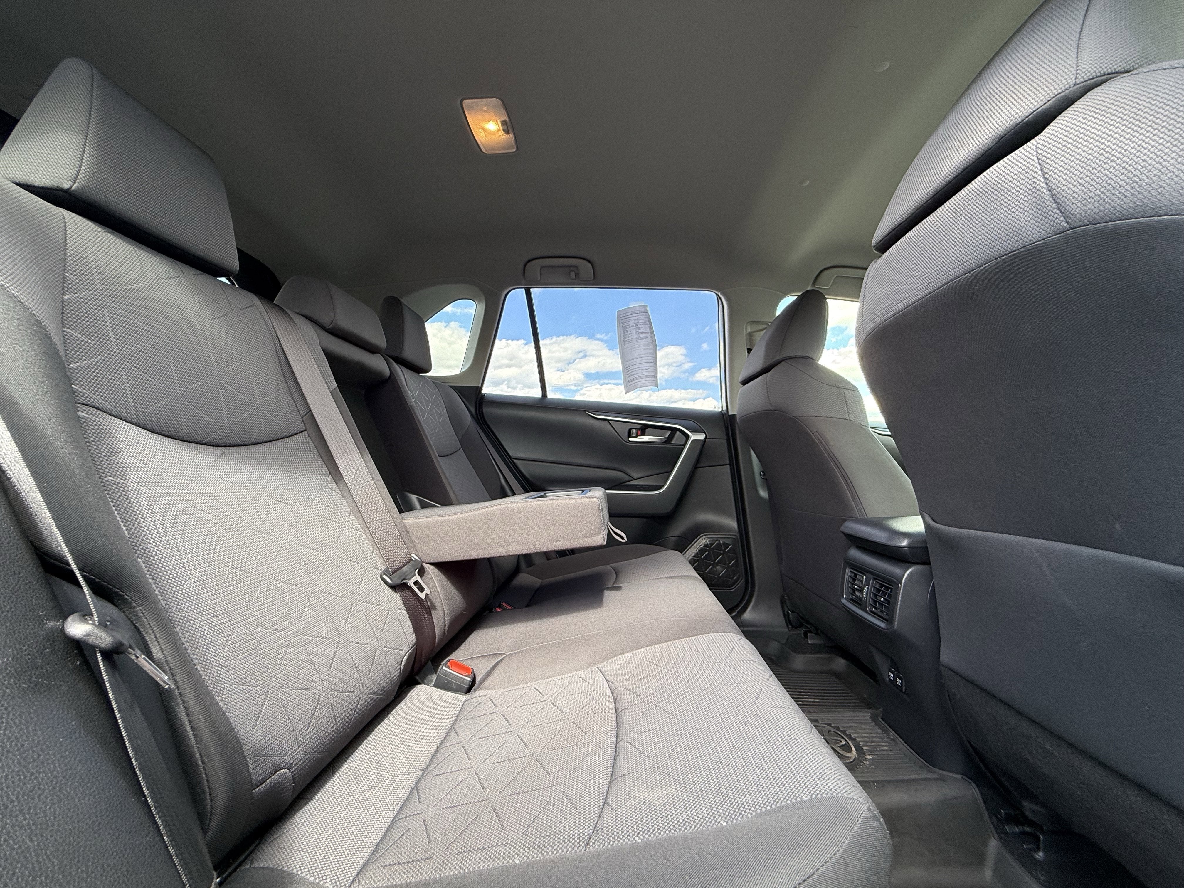 2020 Toyota RAV4 HYBRID Hybrid XLE