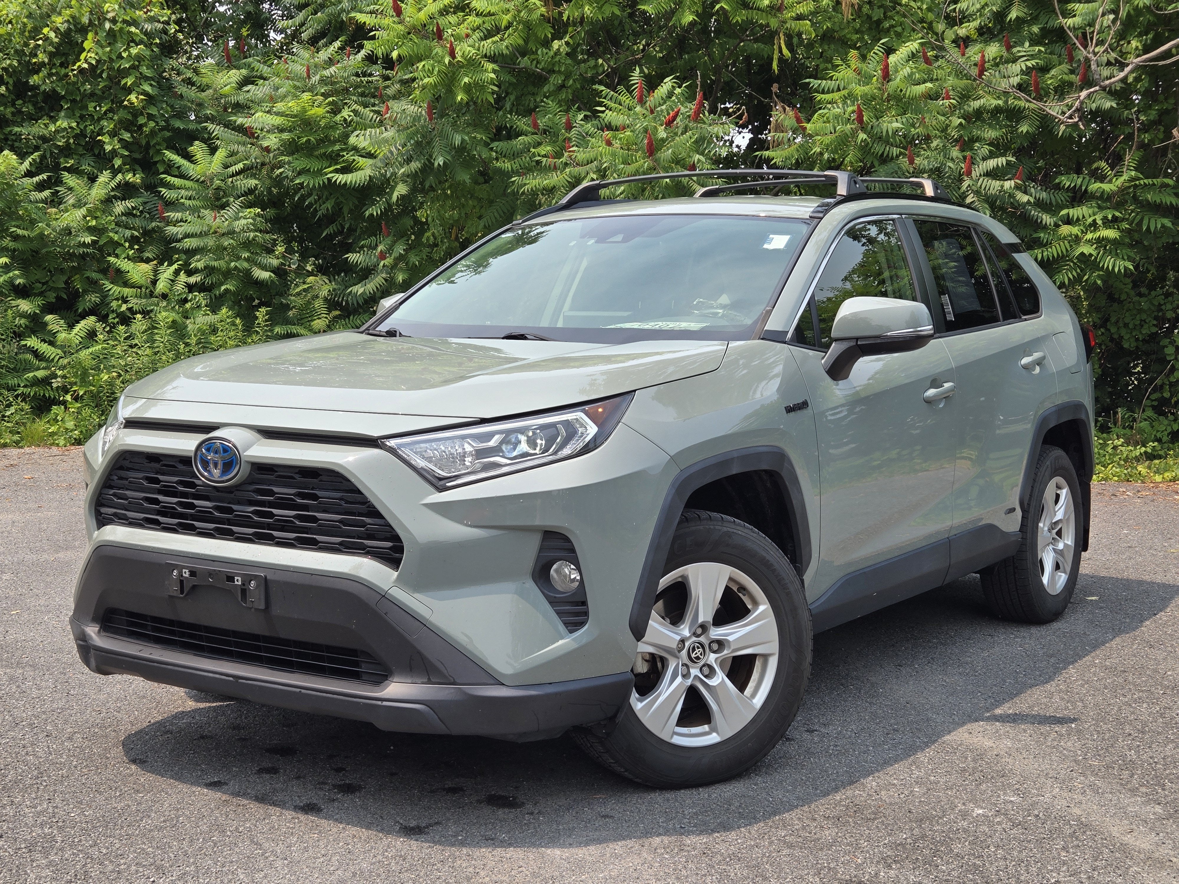 2020 Toyota RAV4 Hybrid XLE