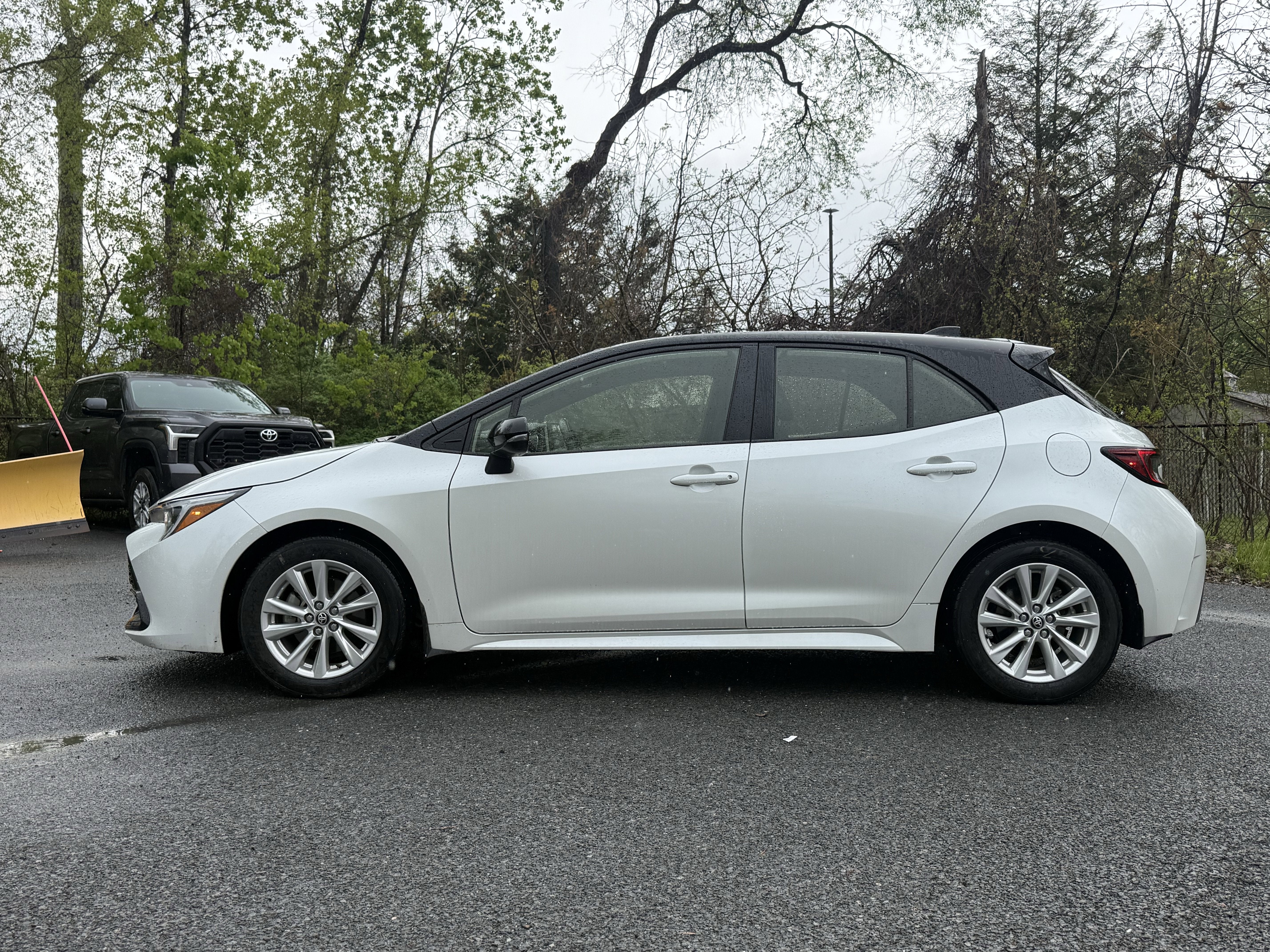 2023 Toyota COROLLA HATCHBACK SE