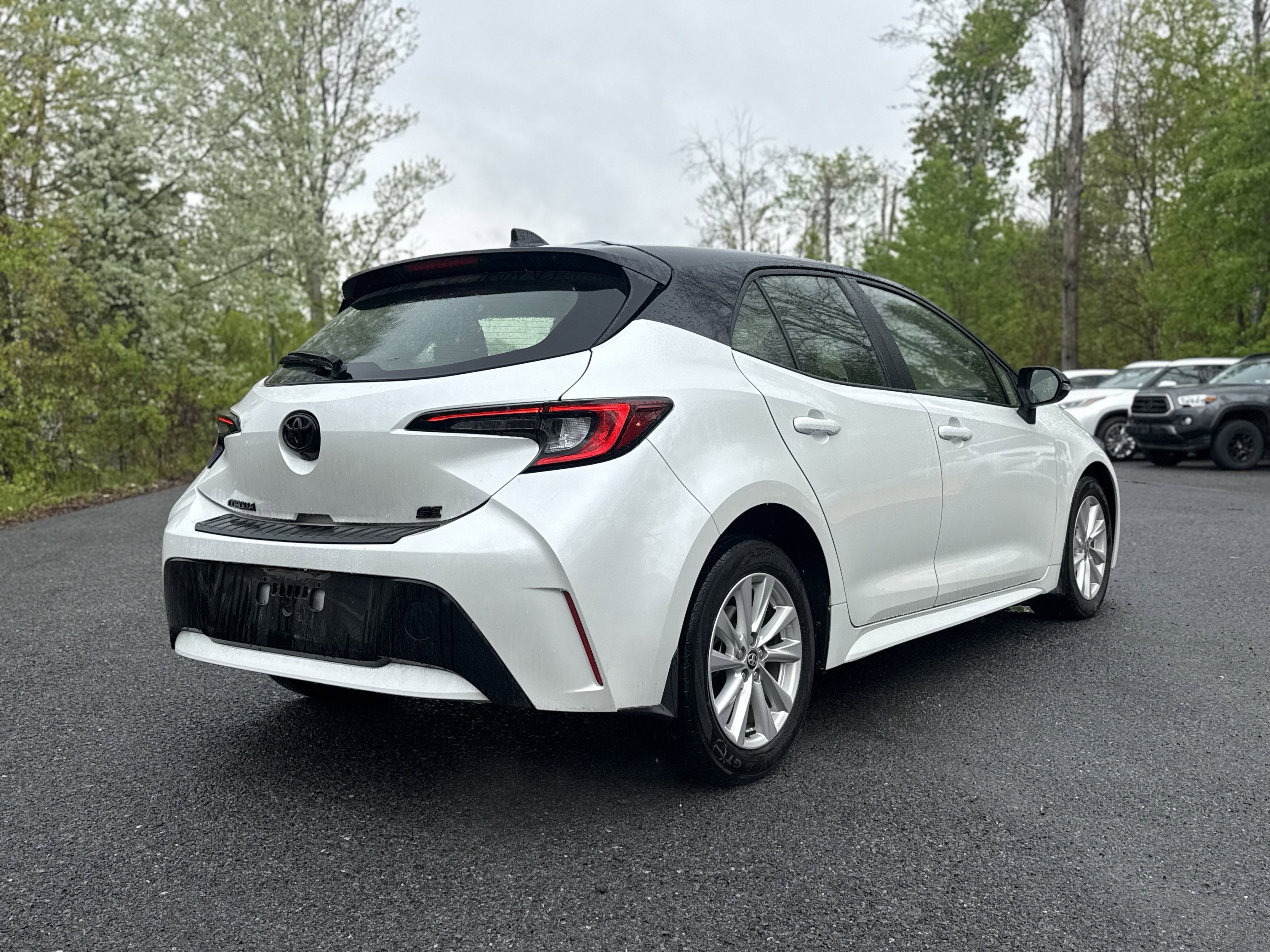 2023 Toyota COROLLA HATCHBACK SE
