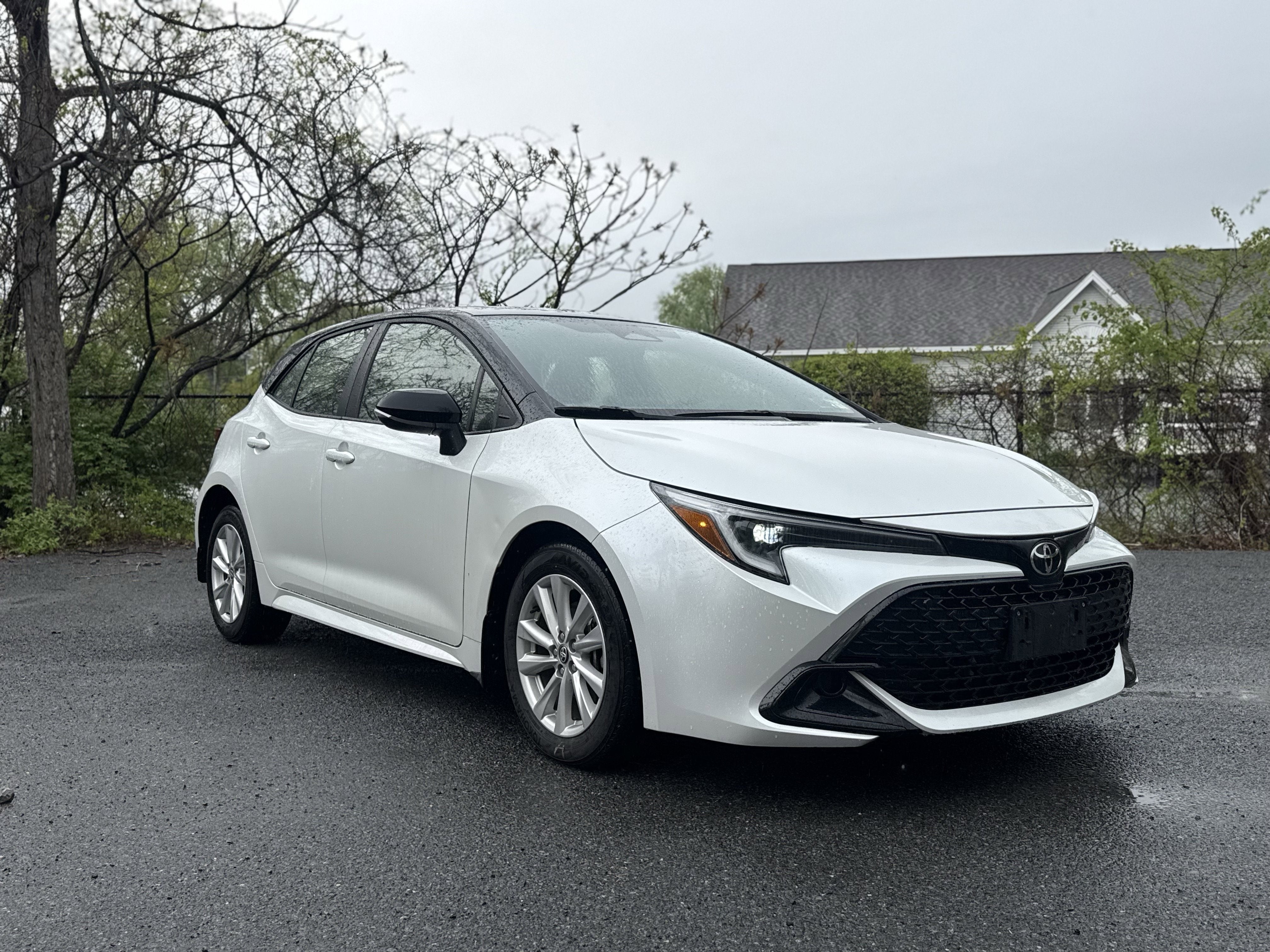 2023 Toyota COROLLA HATCHBACK SE