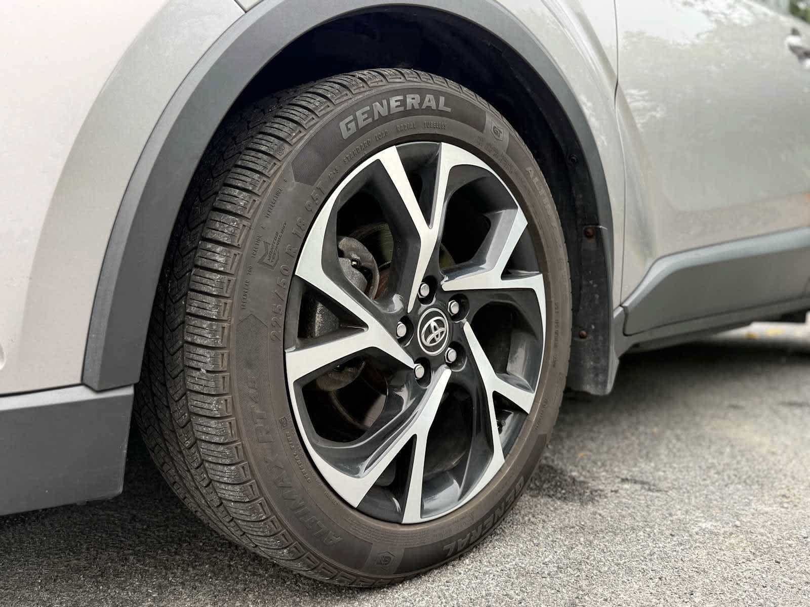 2019 Toyota C-HR XLE