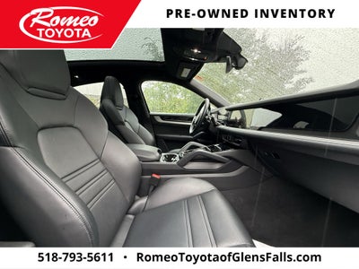 2024 Porsche Cayenne Base